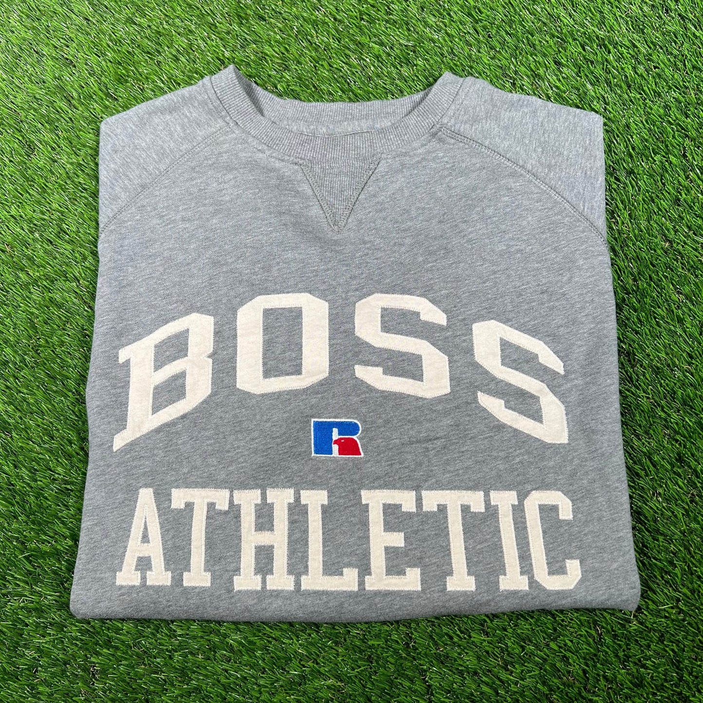 Hugo Boss Russell Athletic Grey Crewneck Size Large USED x14757