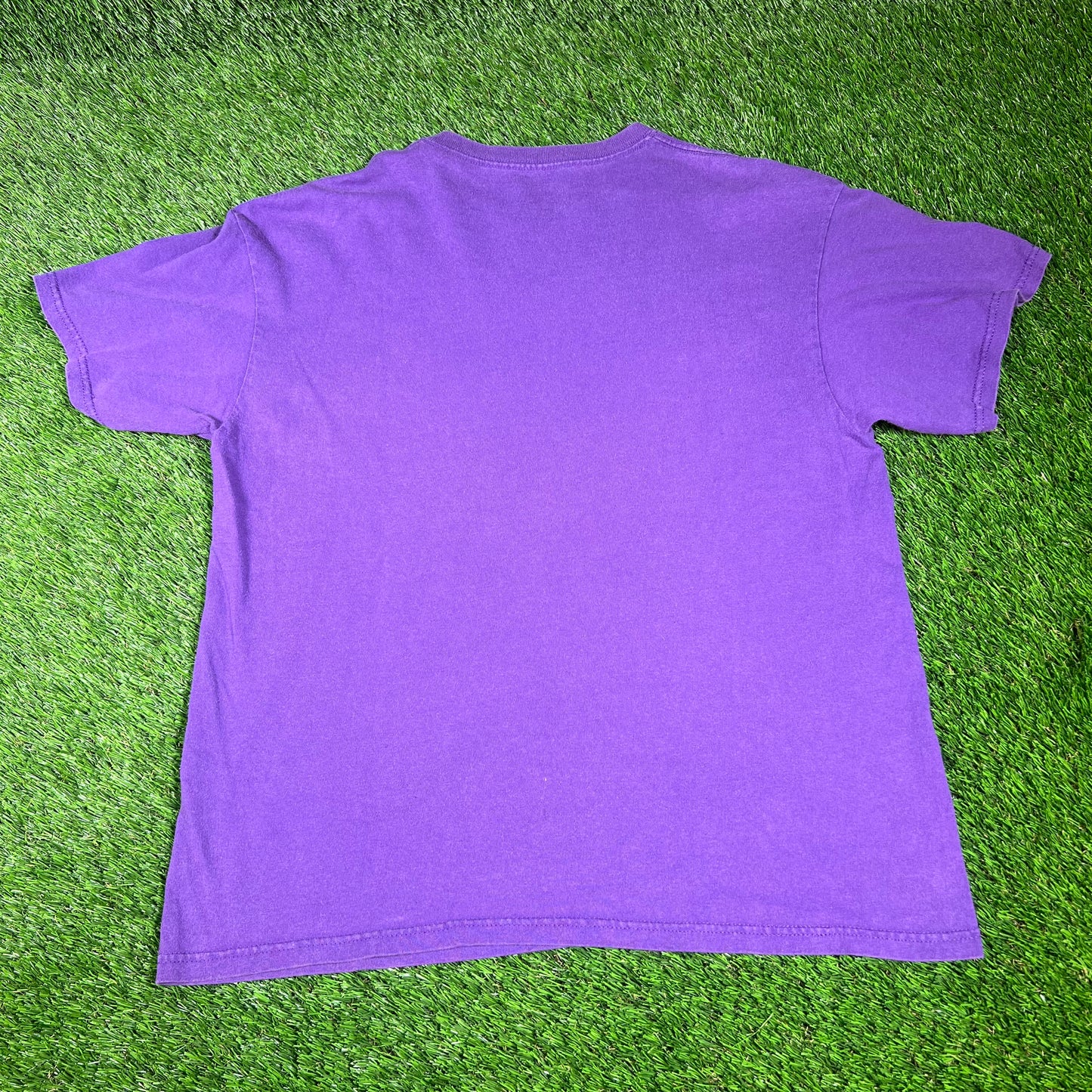 "Don't Care Bear" Purple Tee Size Medium USED v16634