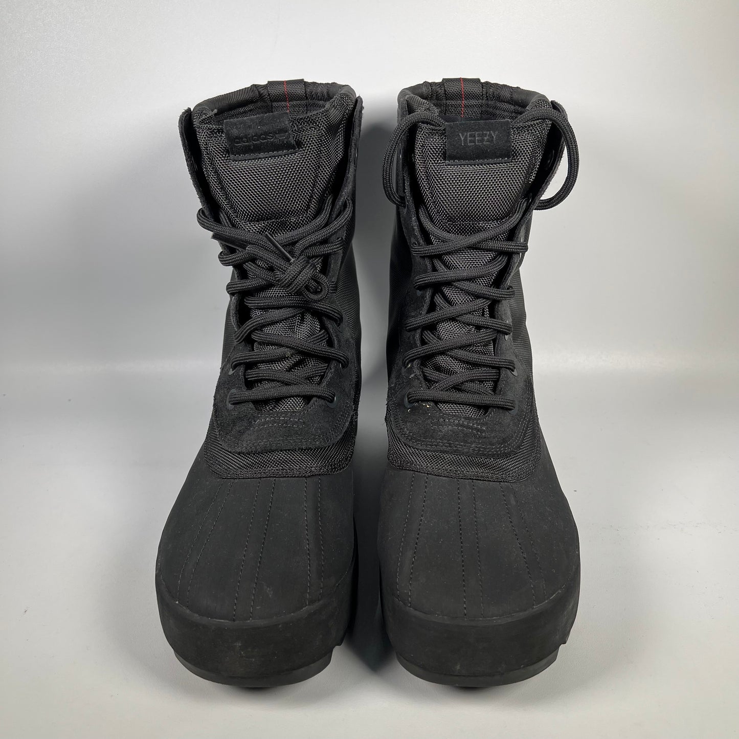 Yeezy 950 Pirate Black (2023) Size 10.5 USED s18768