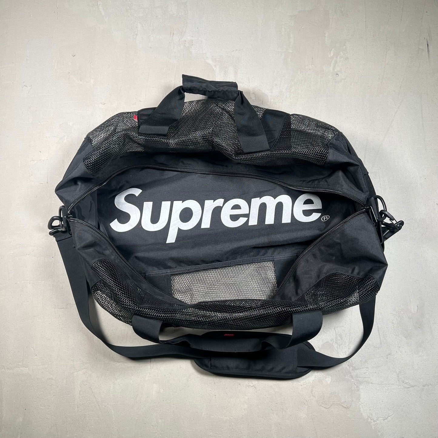 Supreme Big Mesh Duffle Bag (2020) Black USED x17205