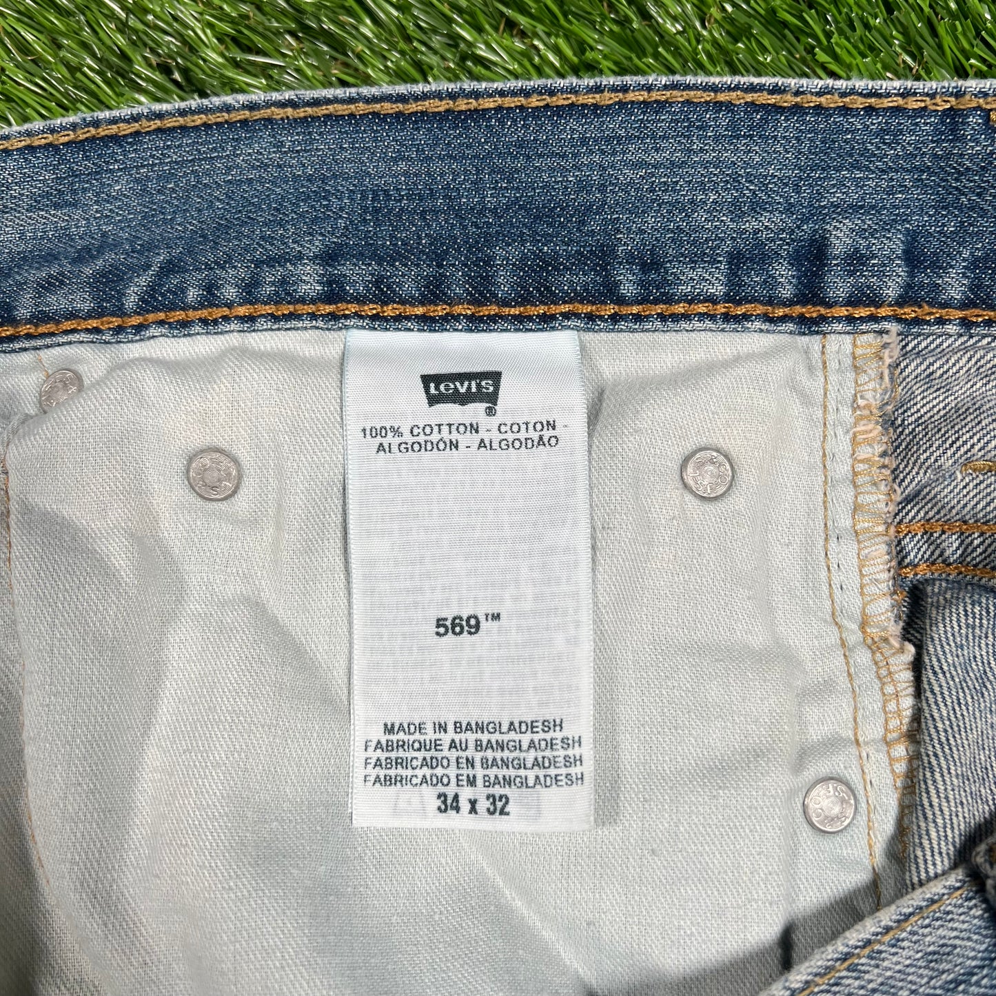 Levis 569 Blue Jeans Size 34x32 USED v16840