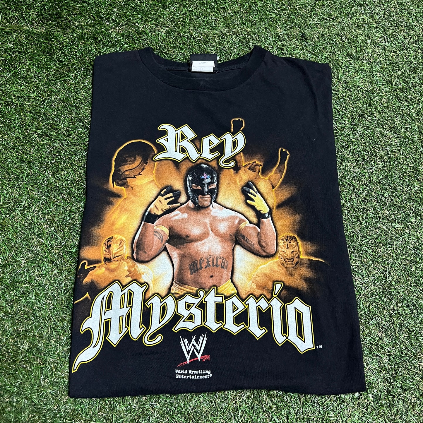 2007 Rey Mysterio WWE Black Tee Size Large USED v16095