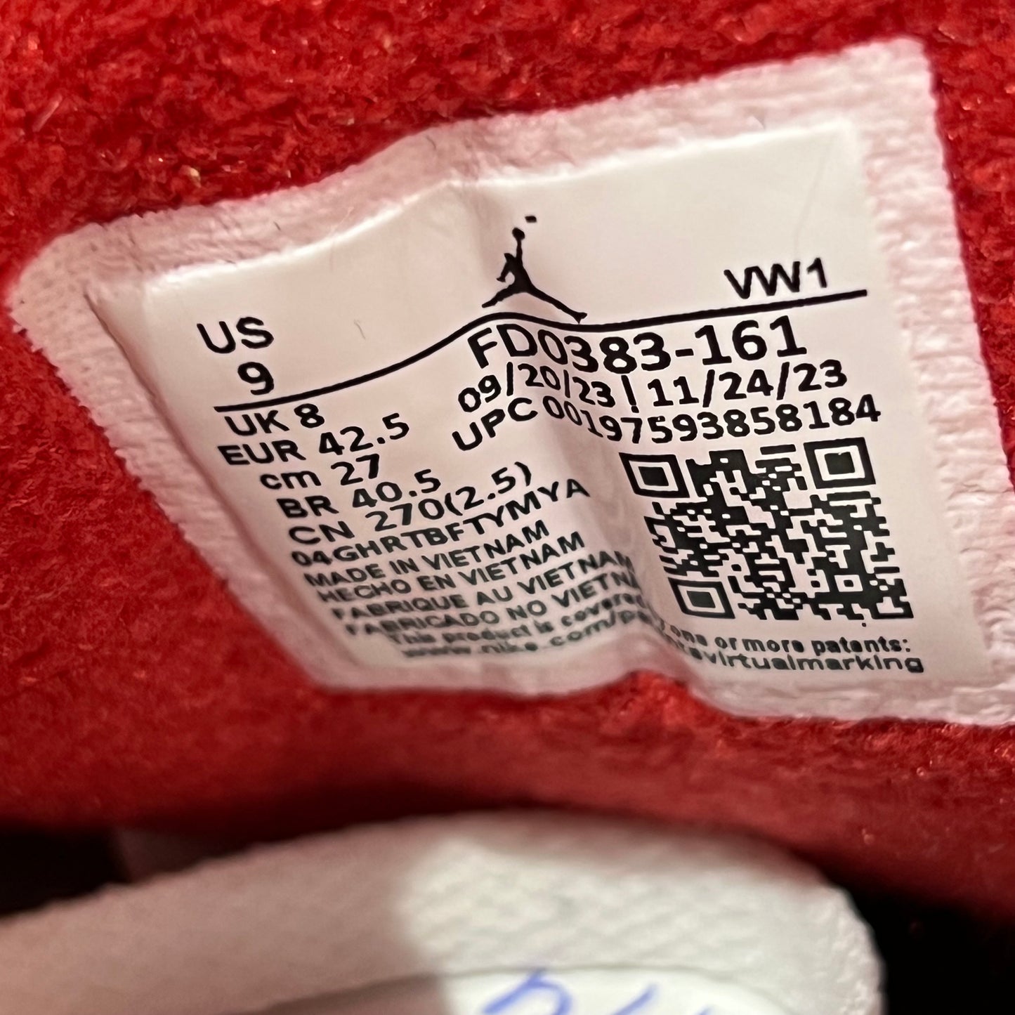 Jordan 2/3 White Varsity Red (2024) Size 9 USED s22494