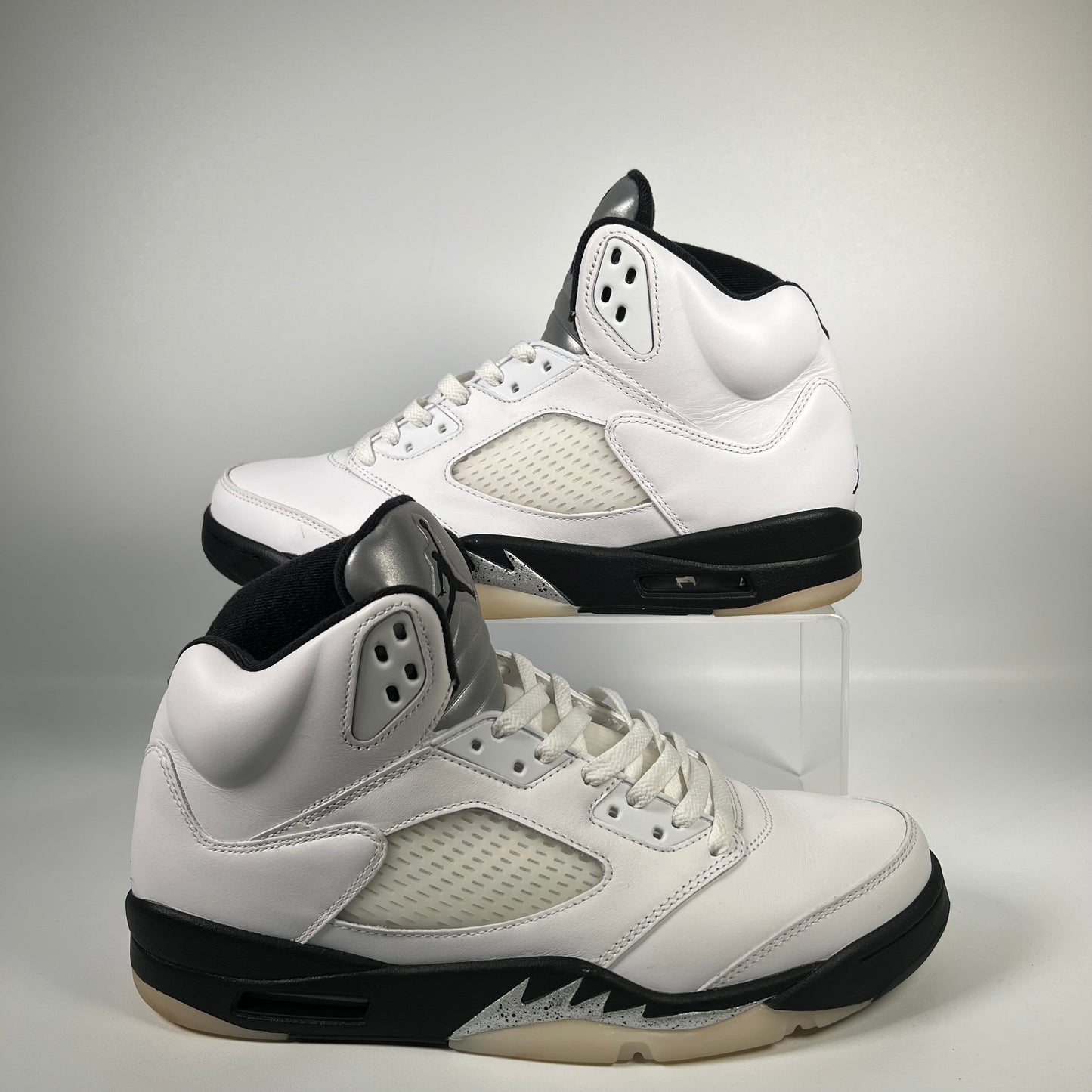 Jordan 5 Reverse Metallic (2024) Size 11.5 USED S17996