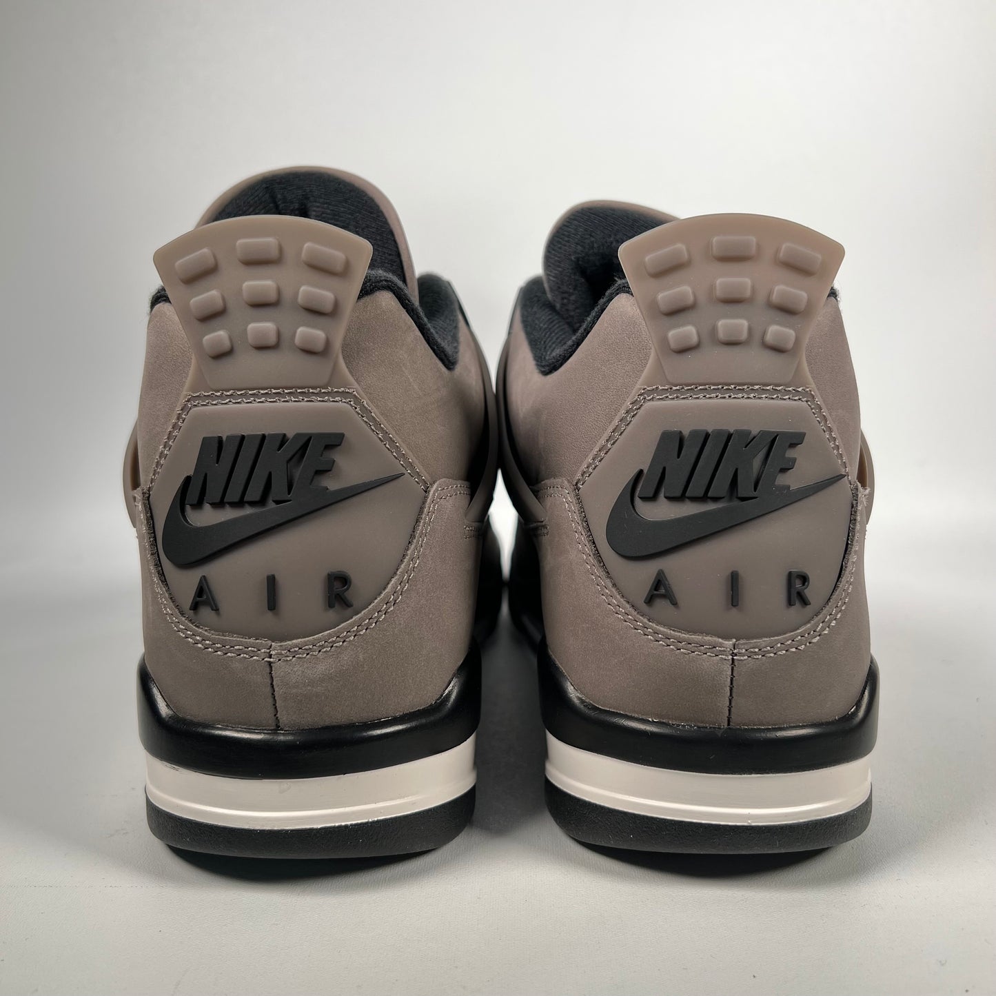Jordan 4 Cave Stone (2025) Size 10.5 NEWE s18706