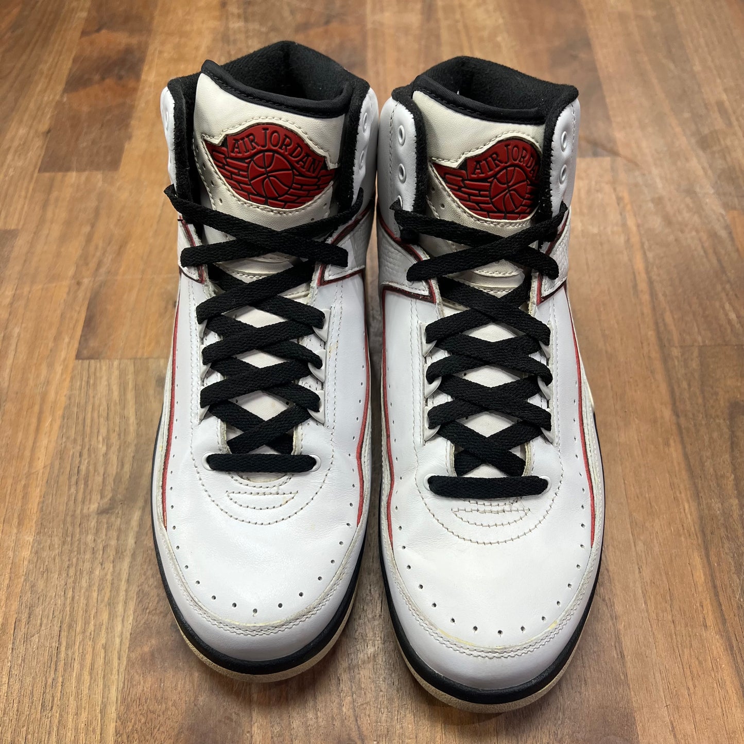 Jordan 2 White Varsity Red (2010) Size 8.5 USED s16902