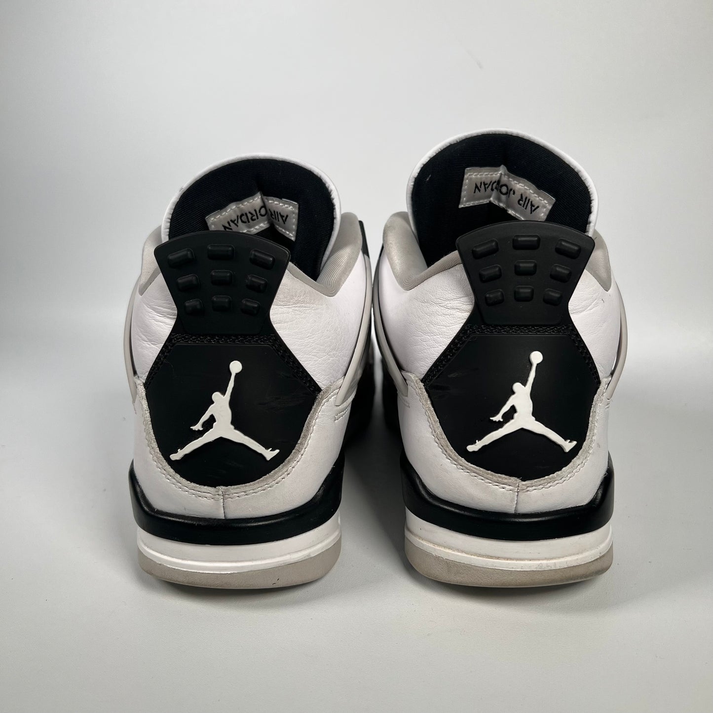 Jordan 4 Military Black (2022) Size 8.5 USED s17977