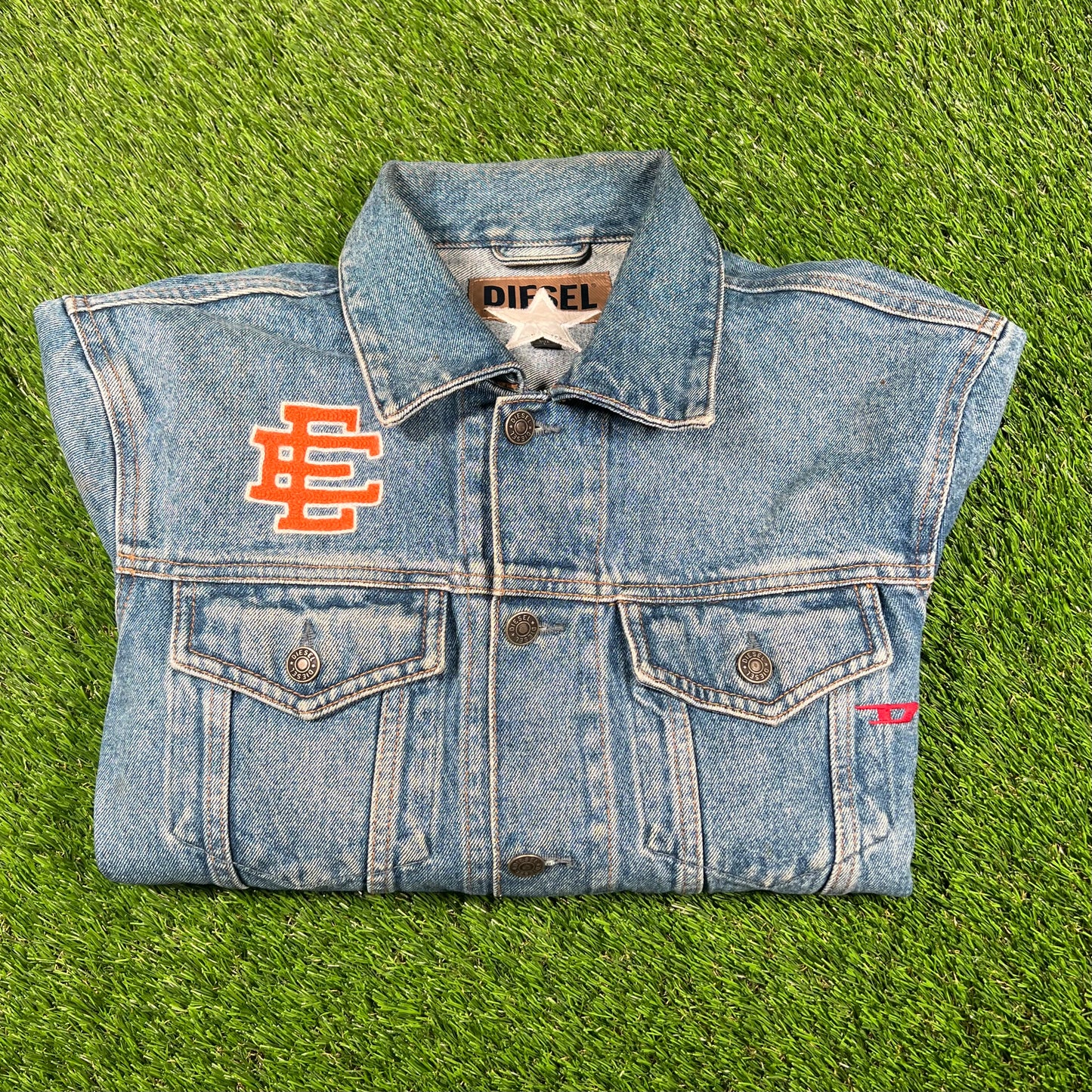 Eric Emanuel Diesel Varsity Blue Denim Jacket Size Large USED x14748