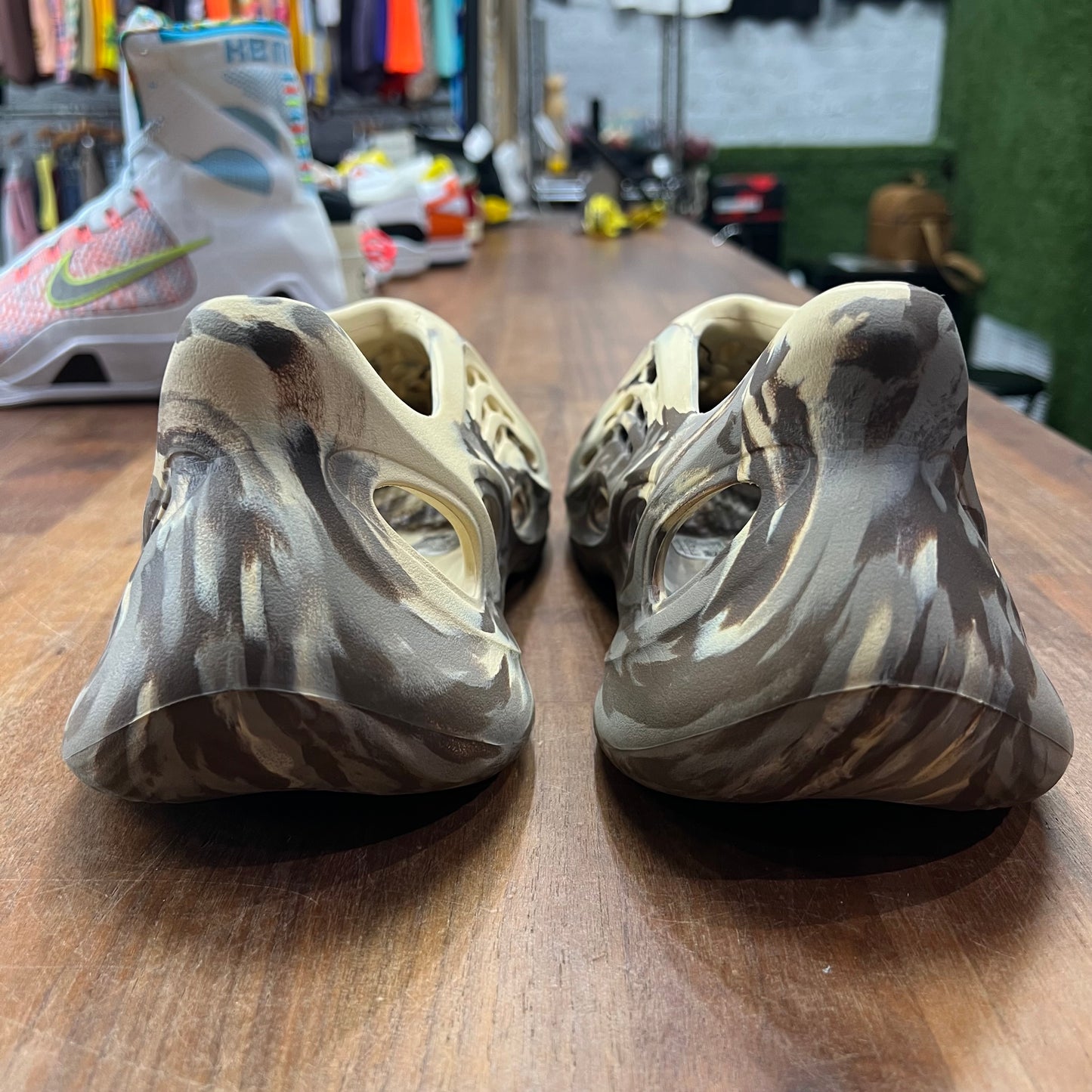 Adidas Yeezy Foan Runner MX Cream Clay Size 11 USED s17029