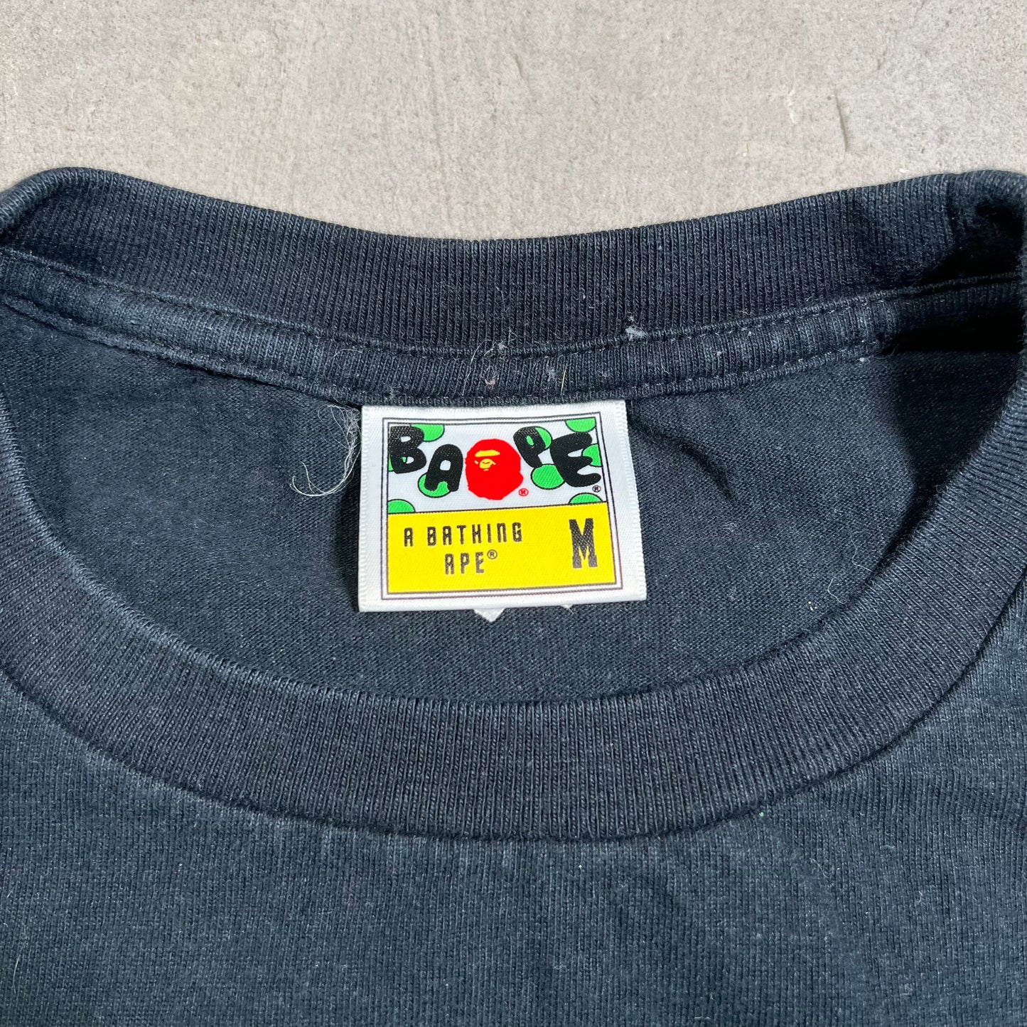 Bape Green/Pink Head Black Tee Size Medium USED x17636