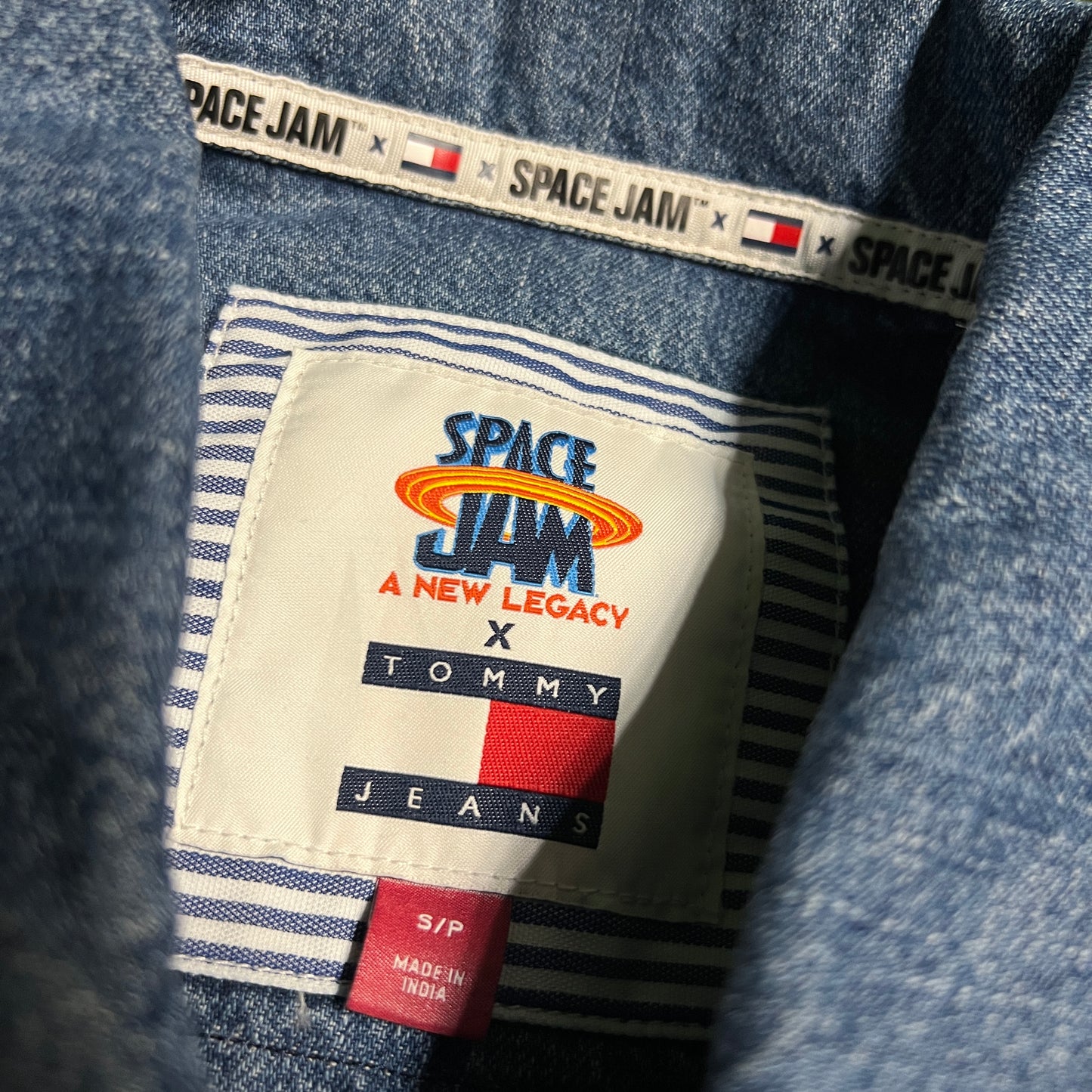 Tommy Hilfiger Space Jam Tune Squad Blue Jean Jacket Size Small NEW v16341