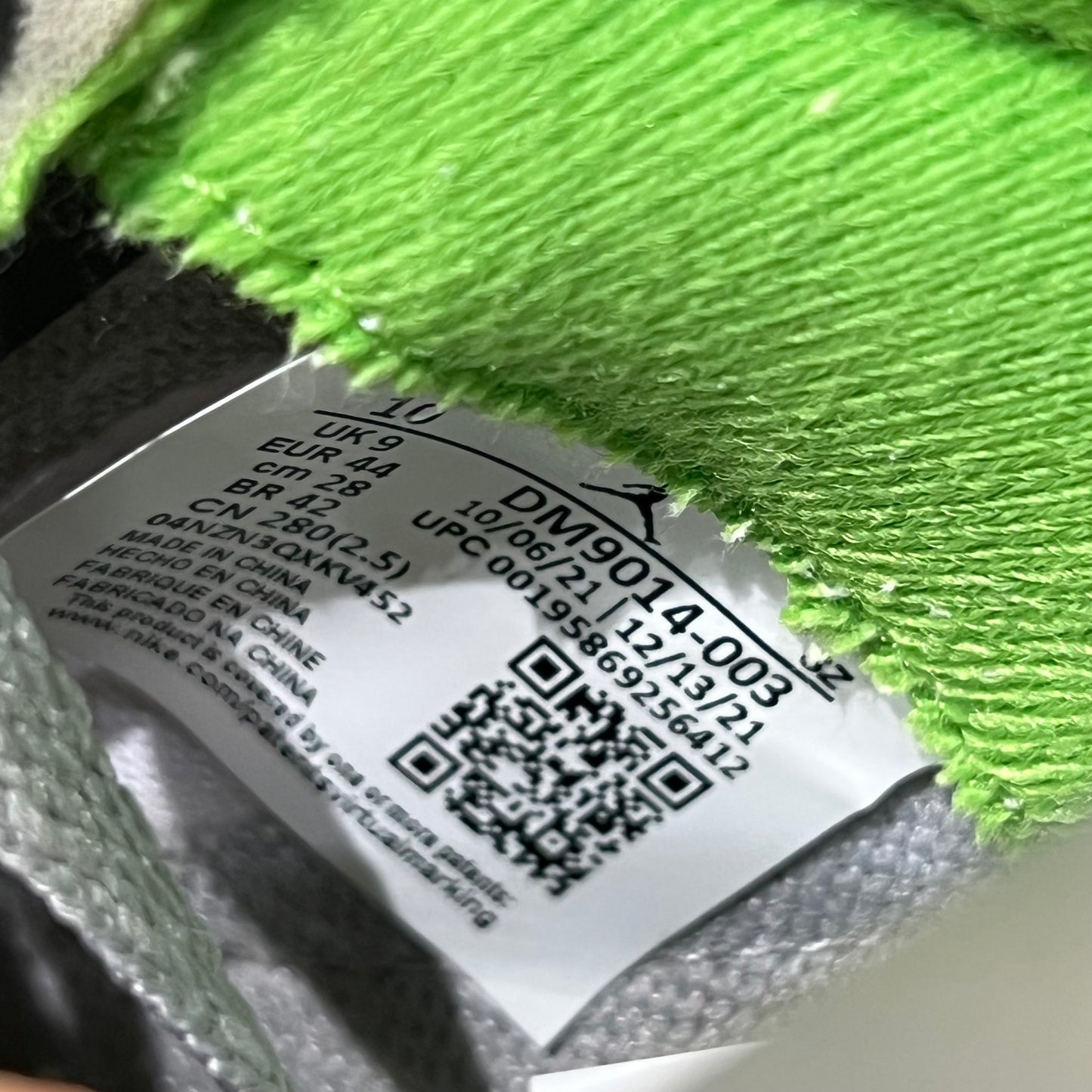 Jordan 5 Green Bean (2022) Size 10 USED s18160