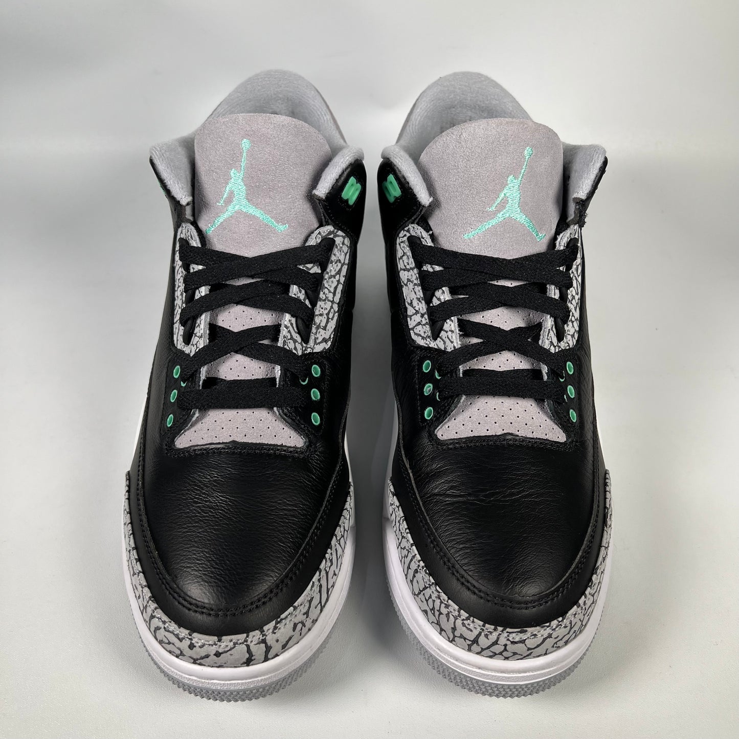 Jordan 3 Green Glow (2024) Size 11 USED s18963