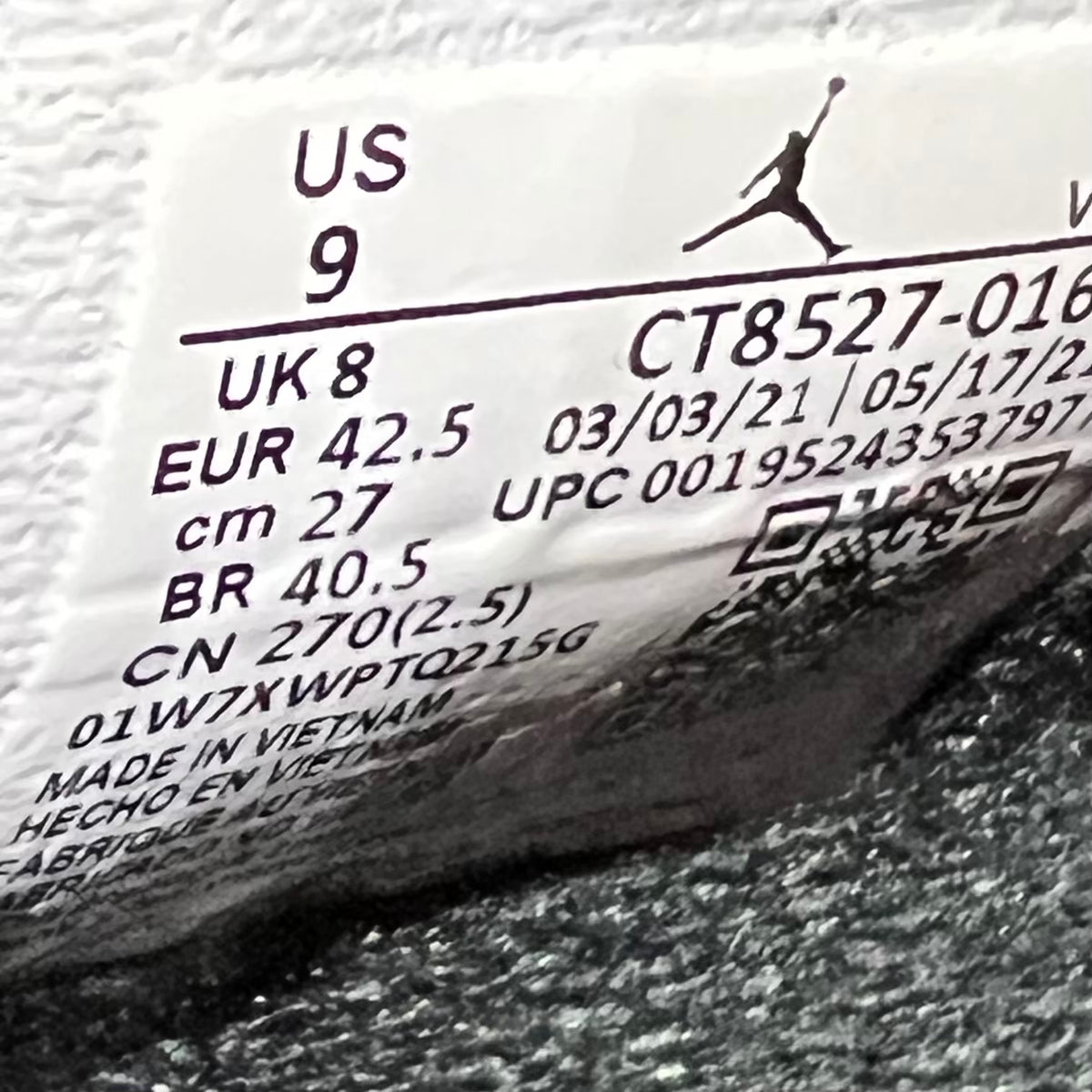 Jordan 4 Red Thunder (2022) Size 9 USED s23598