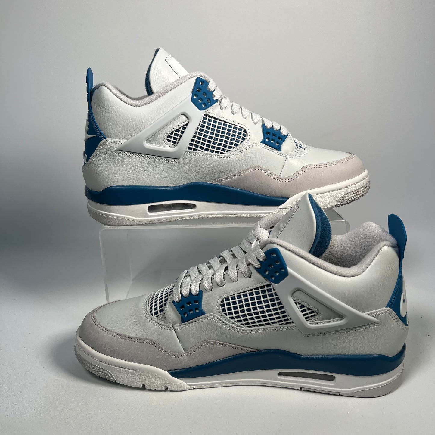 Jordan 4 Military Blue (2024) Size 11 NEW s17644