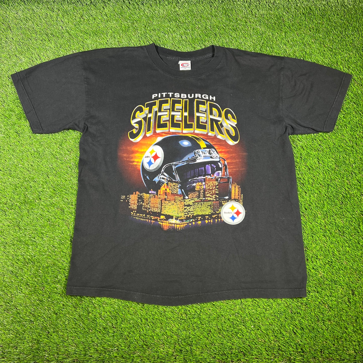 1990s Pittspurgh Steelers City Line Helmet Black Tee Size XL USED v16574