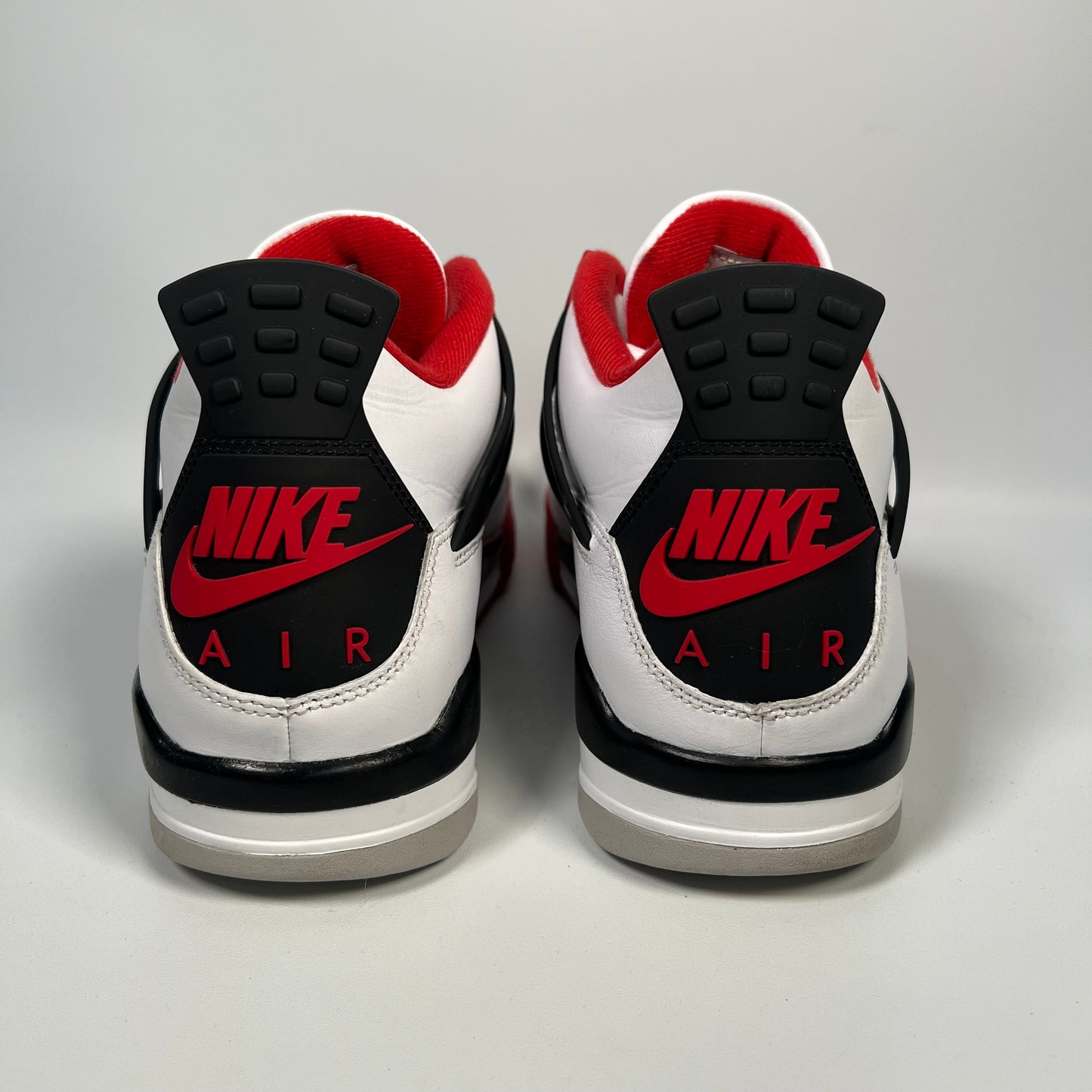 Jordan 4 Fire Red (2020) Size 12 USED s17534