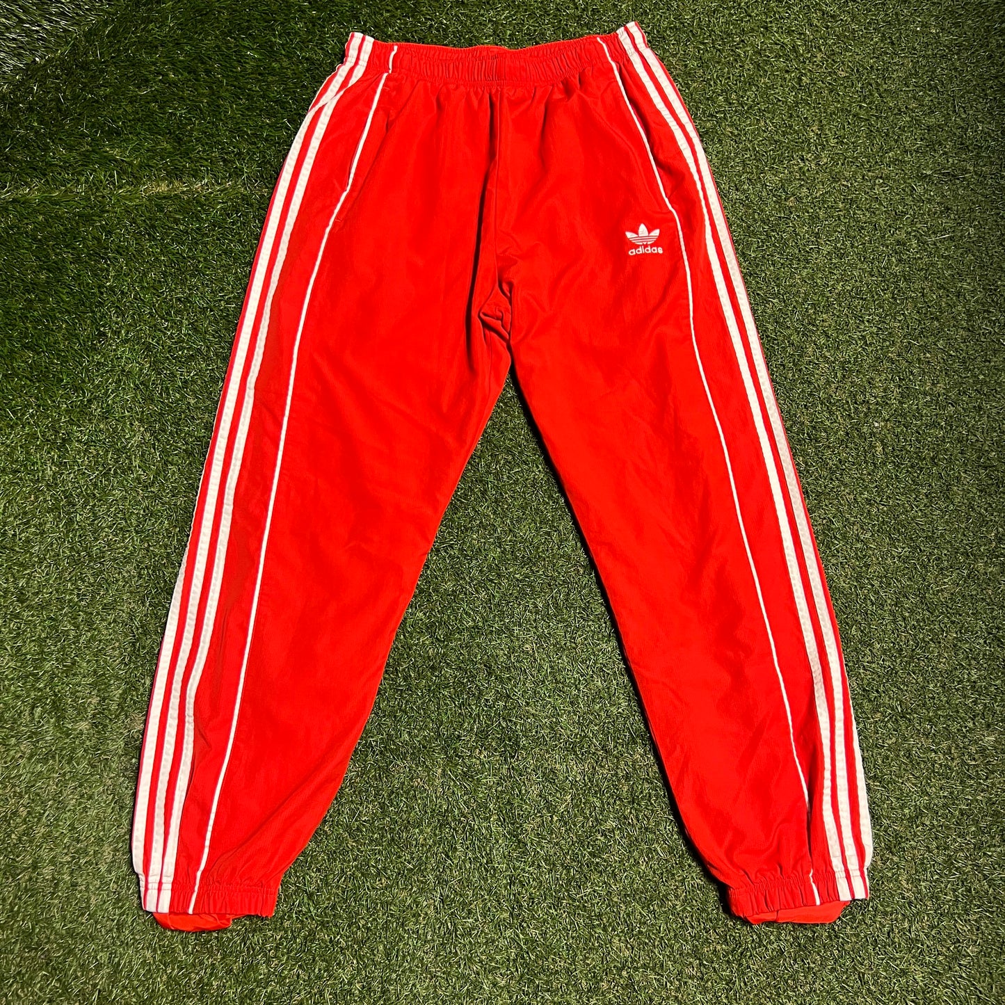 Adidas Red 3 Stripe Track Pants Size Medium USED v16437