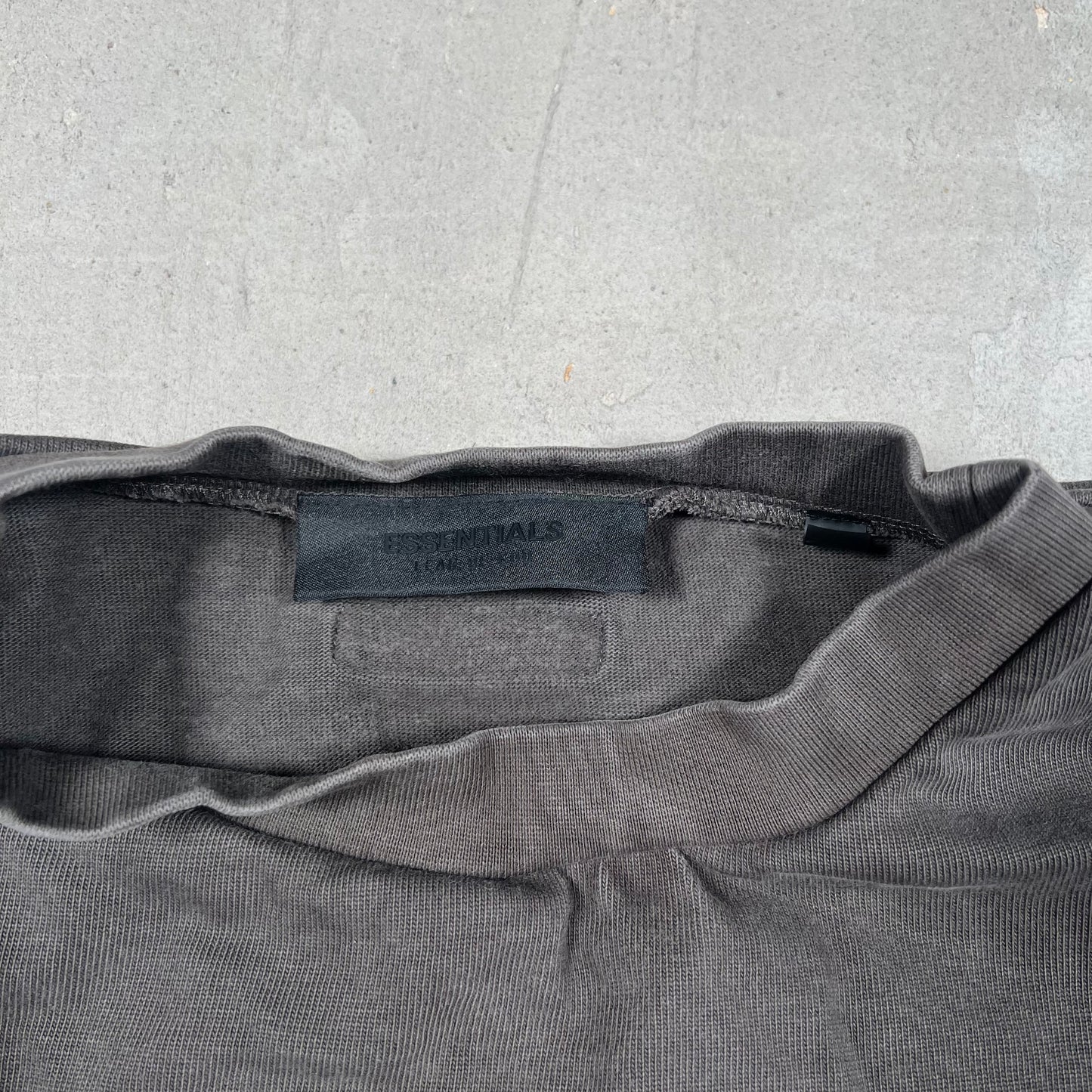 Essentials Fear Of God Brown Tee Size XXL USED x17160