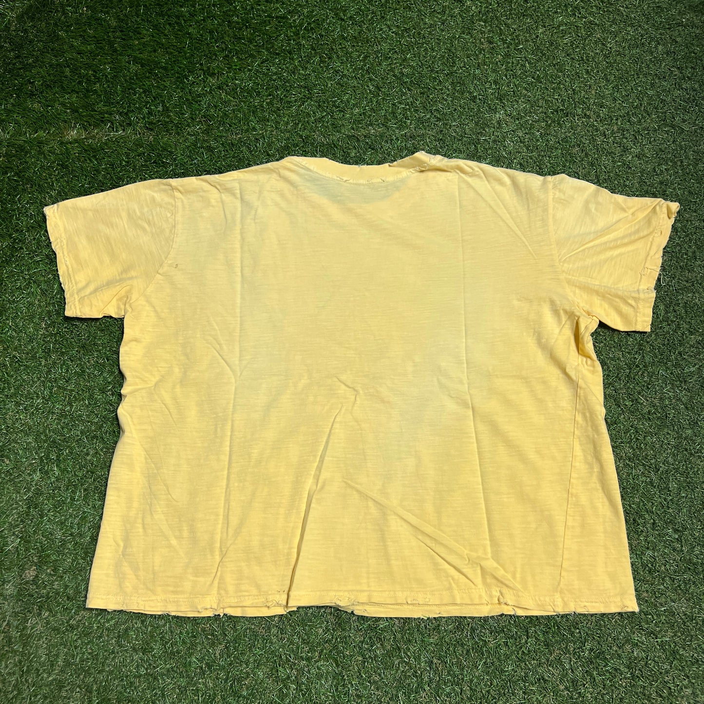 GV Gallery Raspberry Hills "Macker" Faded Yellow Tee Size Large NEW x13765