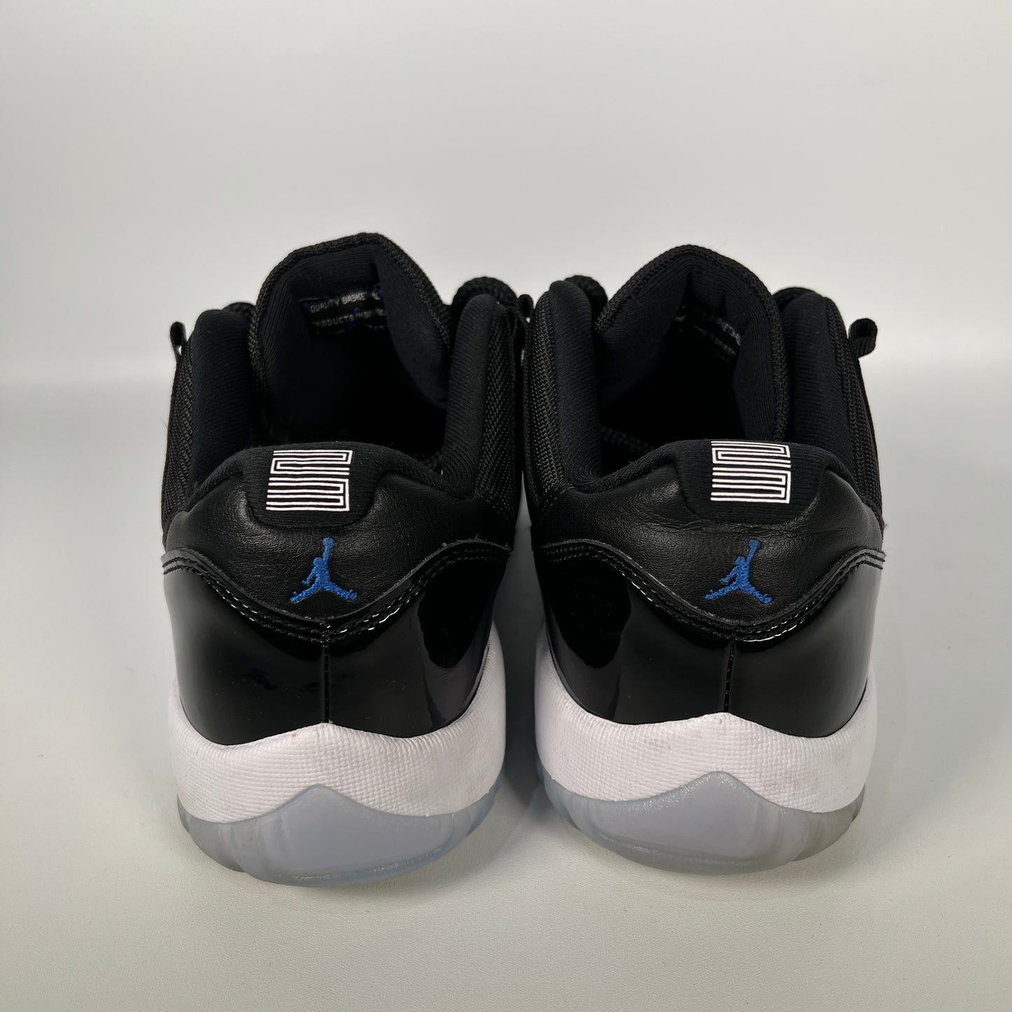 Jordan 11 Low Space Jam Size 9.5 USED