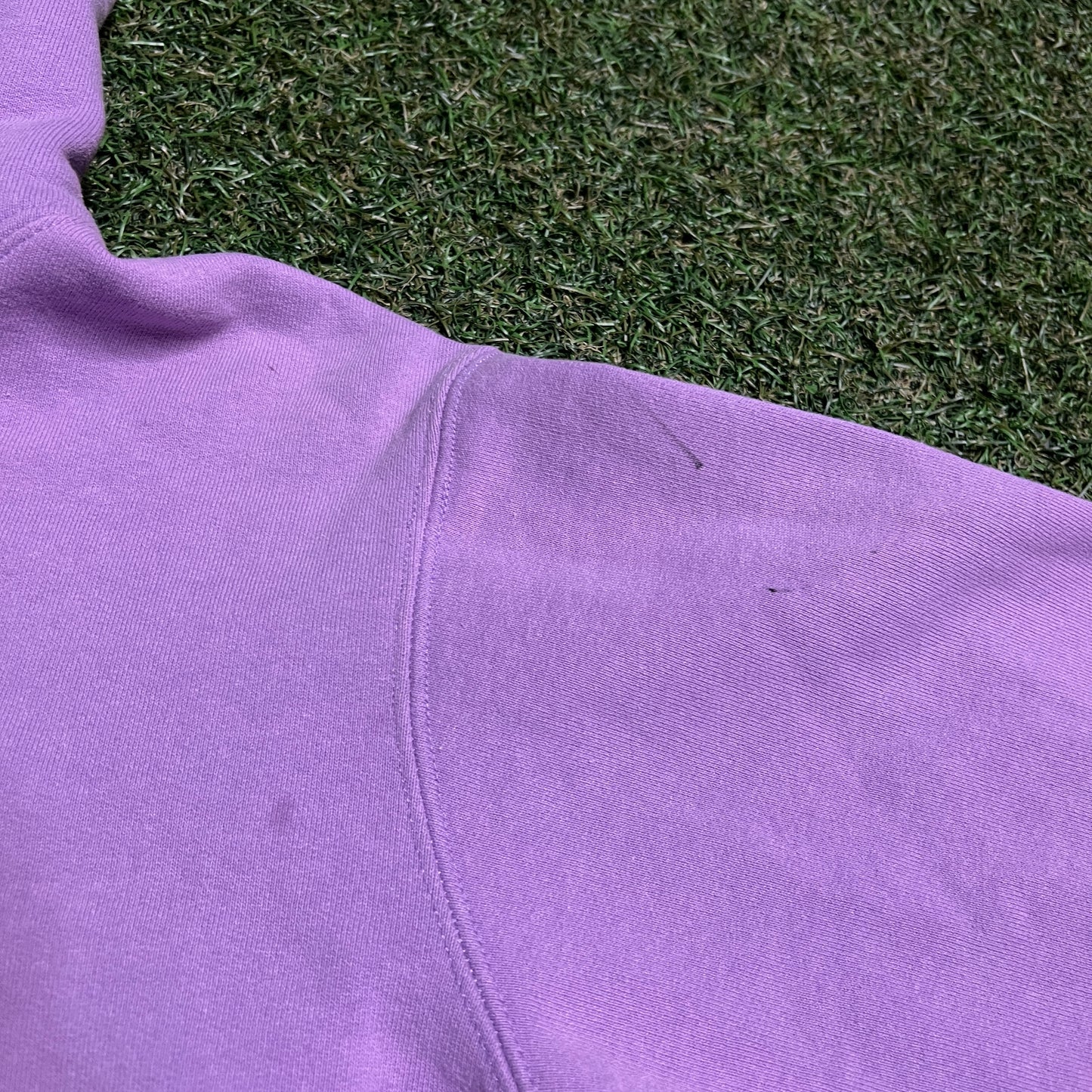 Supreme 2017 Vampirella Purple Hoodie Size Medium USED x13888