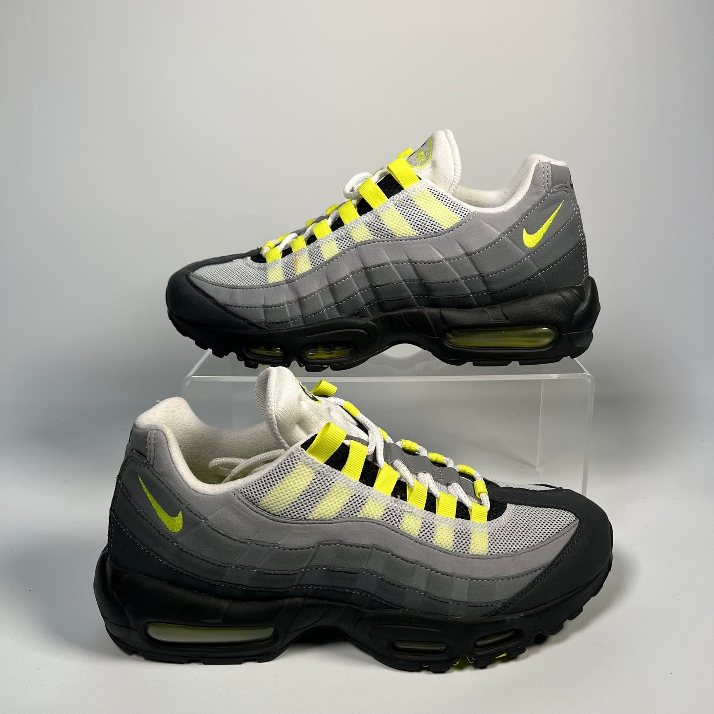 Nike Air Max 95 OG Neon (2020) Size 9 USED s17689