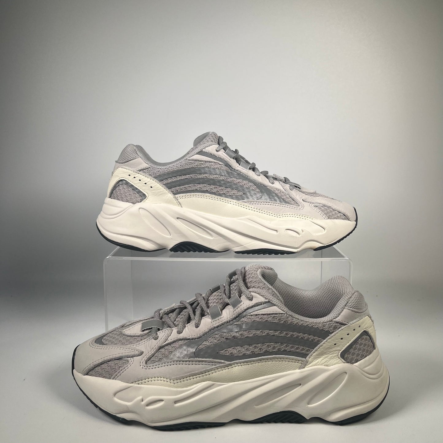 Adidas Yeezy Boost 700 Static (2018) Size 9 USED s18519