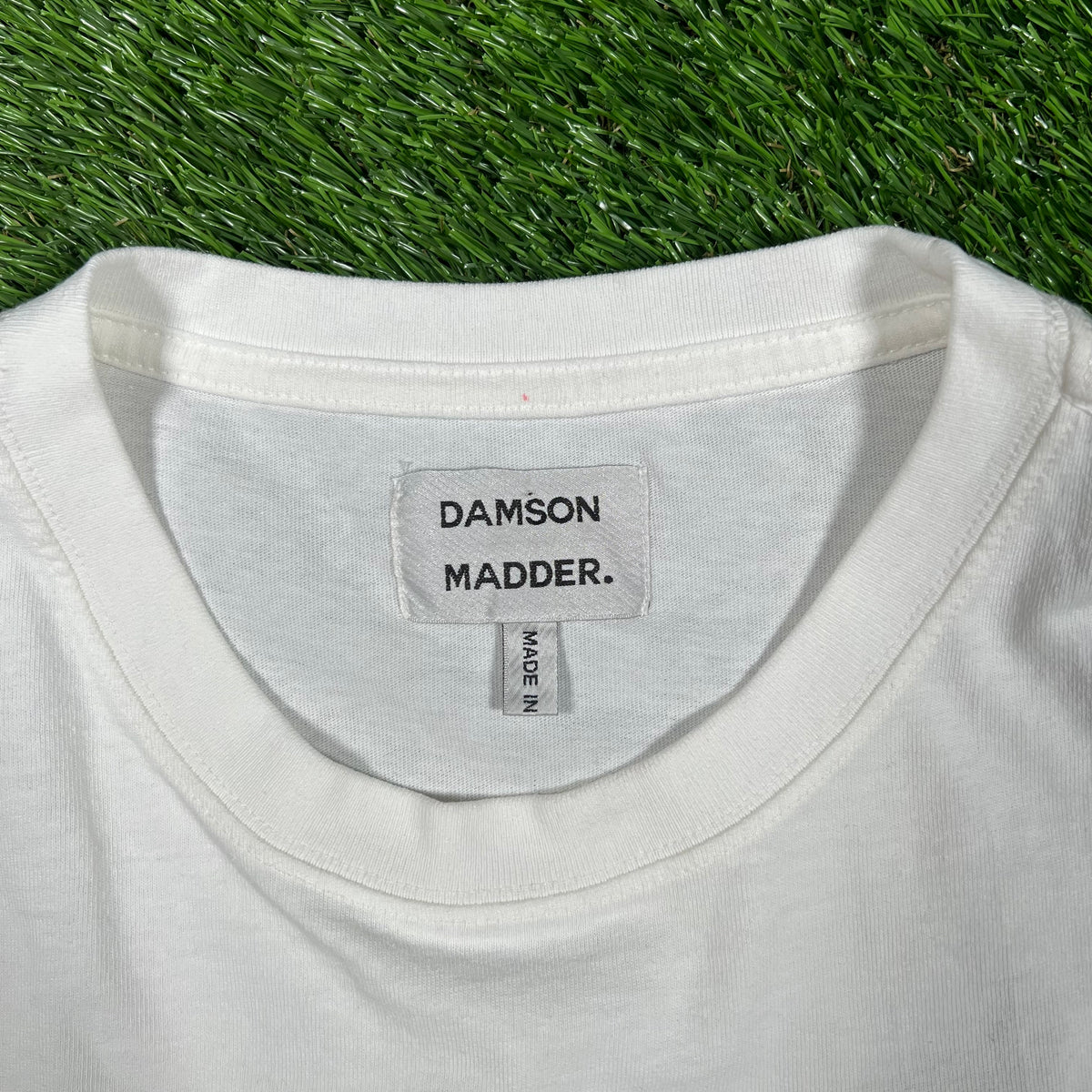 Damson Madder Croissants and Coffe White Tee Size XL USED v17456
