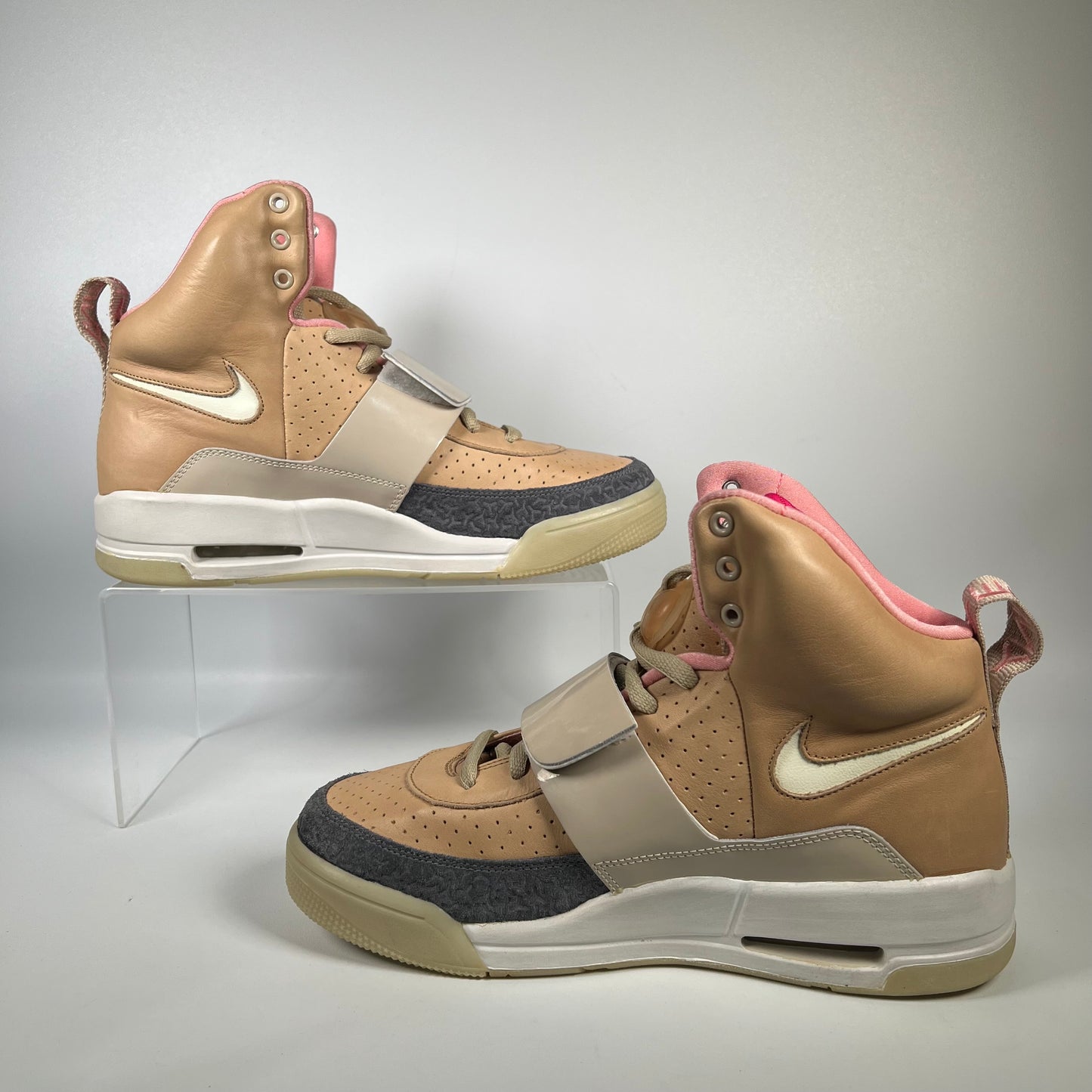 Nike Air Yeezy 1 Net Tan (2009) Size 9 NEW s18541