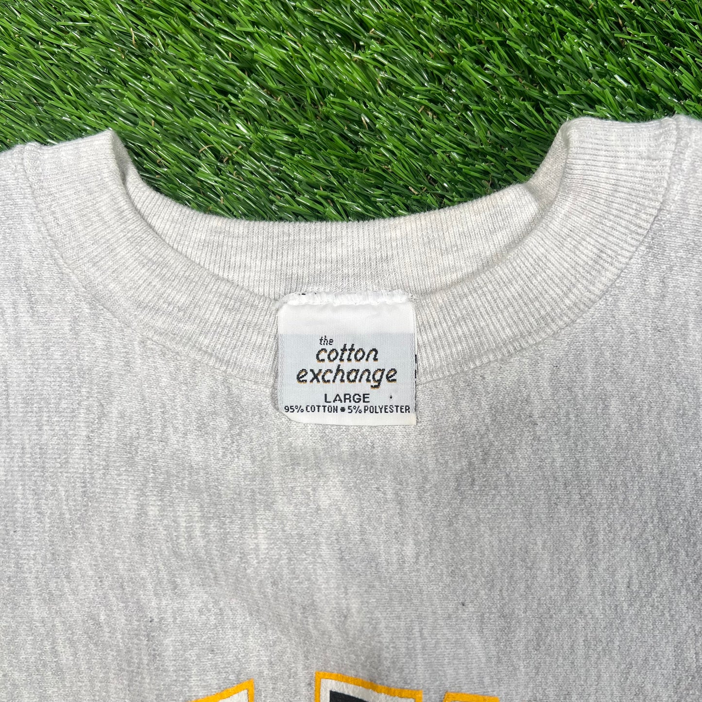 1980s Wake Forest University Crest Grey Crewneck Size Large USED v18200