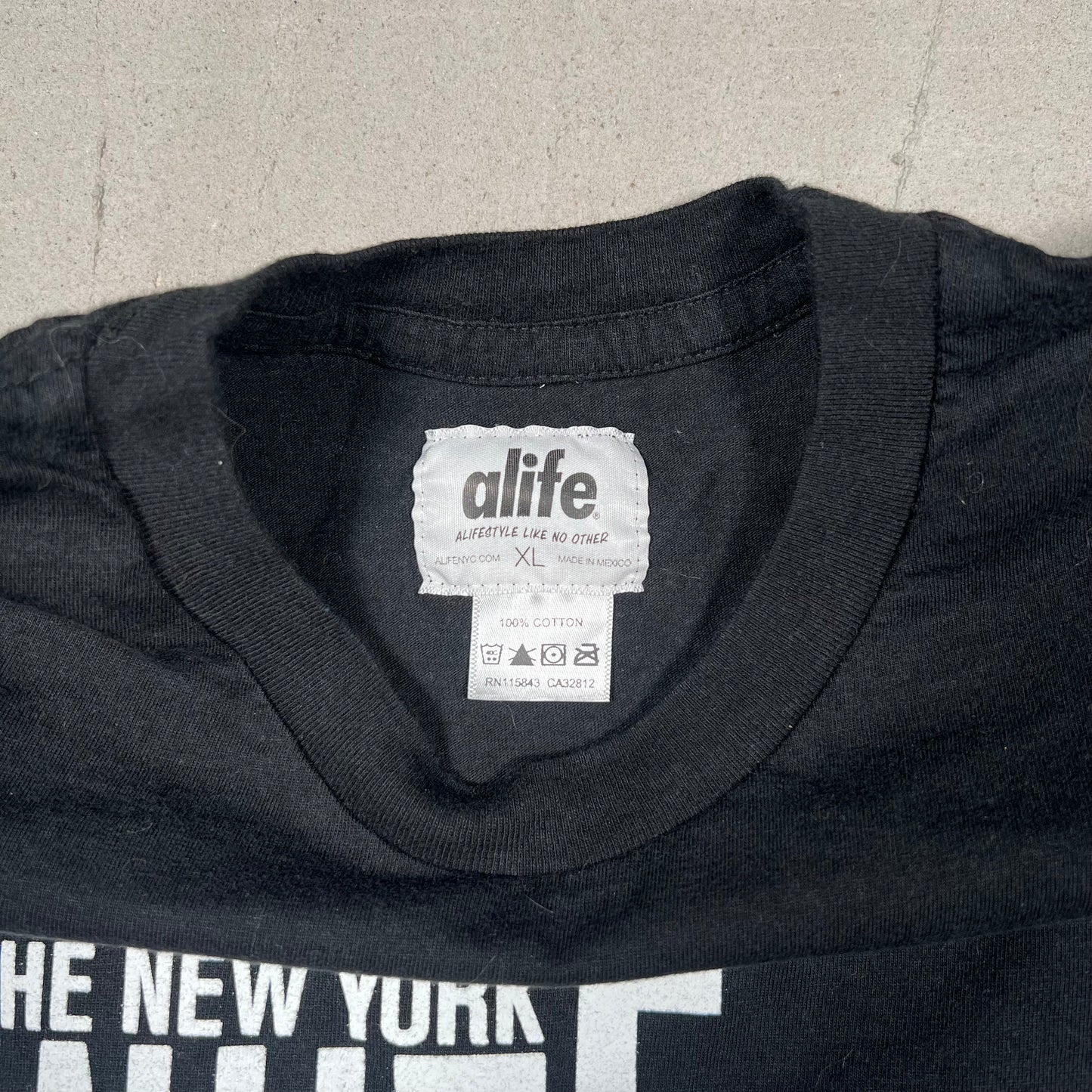 Alife "NY Minute" Black Tee Size XL USED x17273