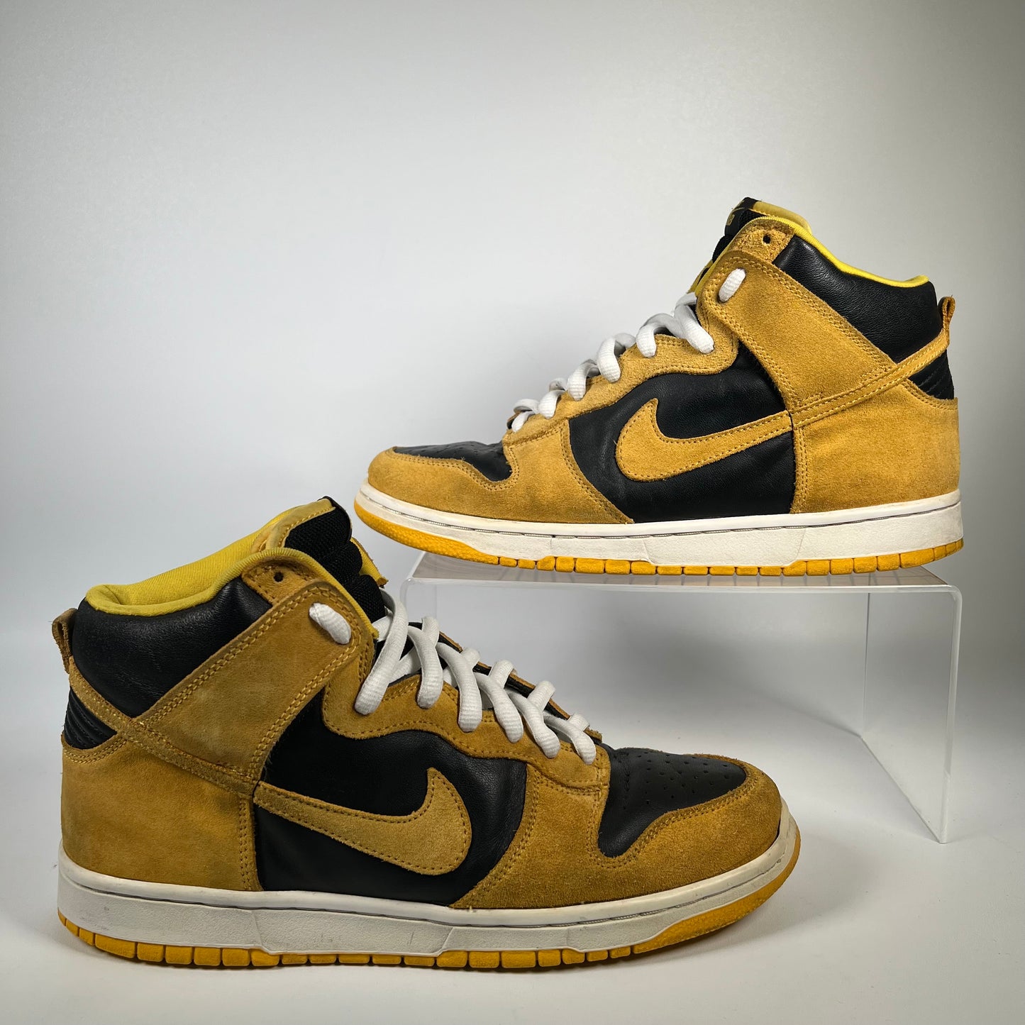 Nike Dunk High Iowa (2005) Size 11 USED s18600