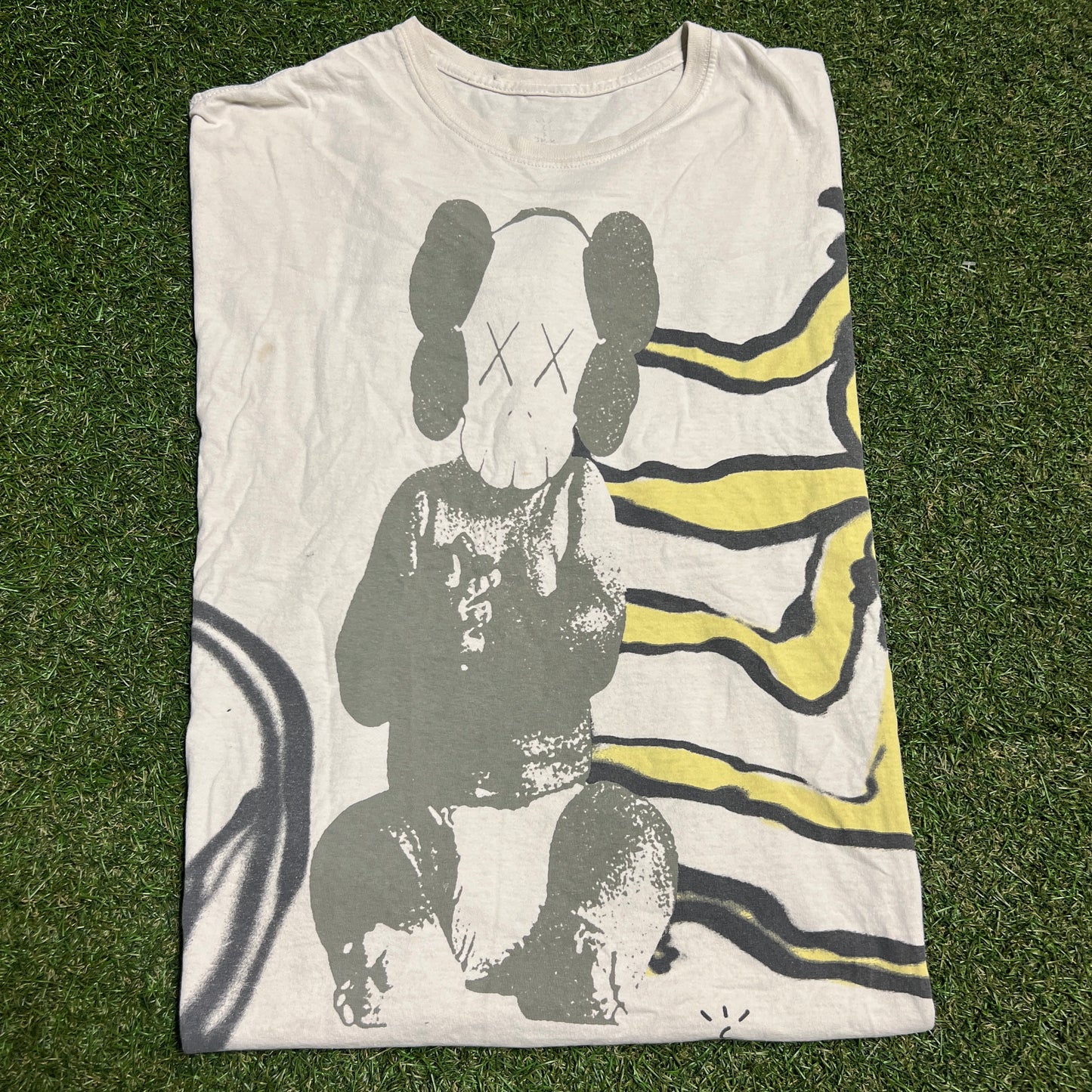 Travis Scott Fragment Kaws Full Print Cream Tee Size XL USED x13370