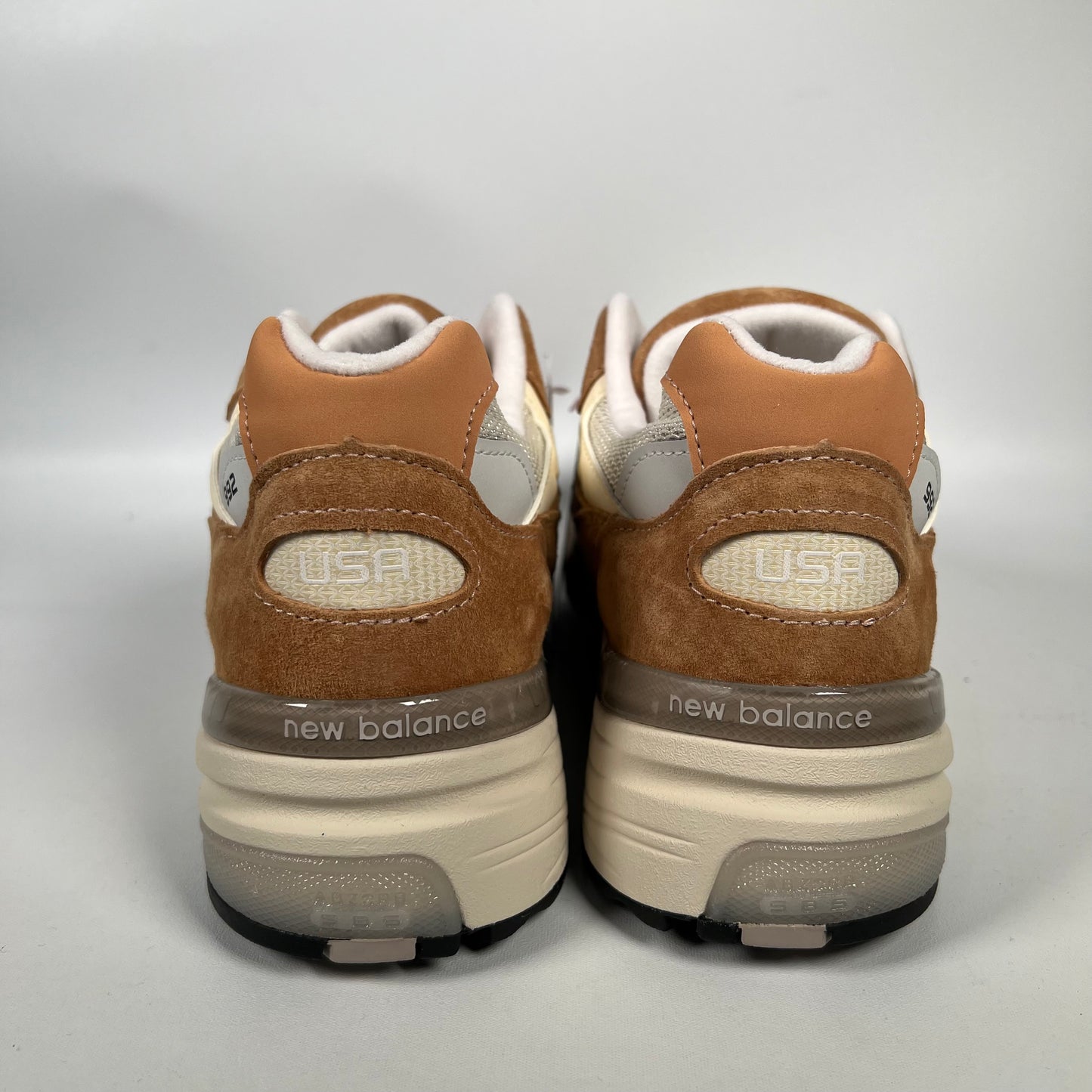 New Balance 992 Sweet Carmel (2025) Size 7.5 NEW s18904
