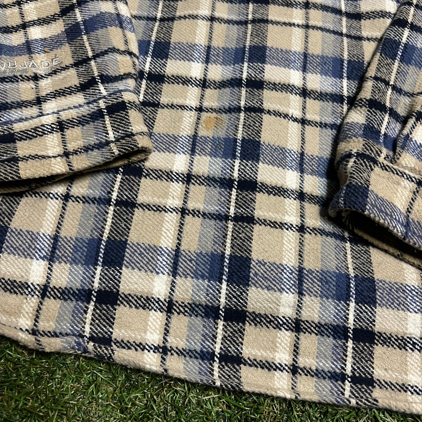 Vuja De Blue/Tan Plaid Flannel Button Up Size XL USED x13999