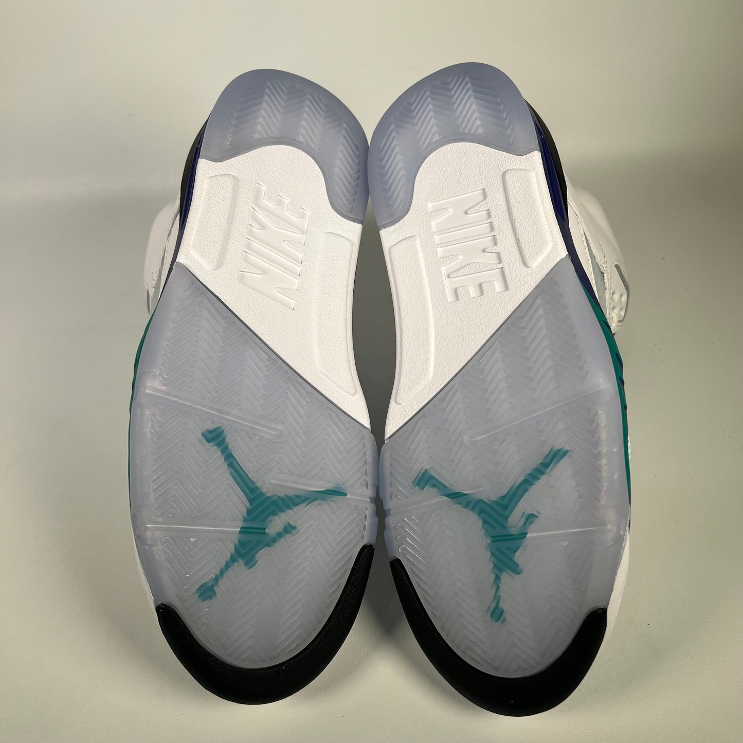 Jordan 5 Grape (2025) Size 8 NEW s17933