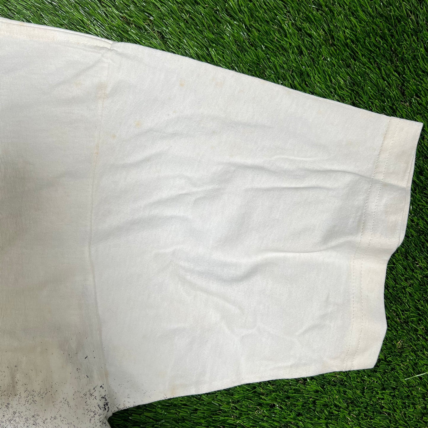 1990s Highlander White AOP Tee Size XL USED v16659