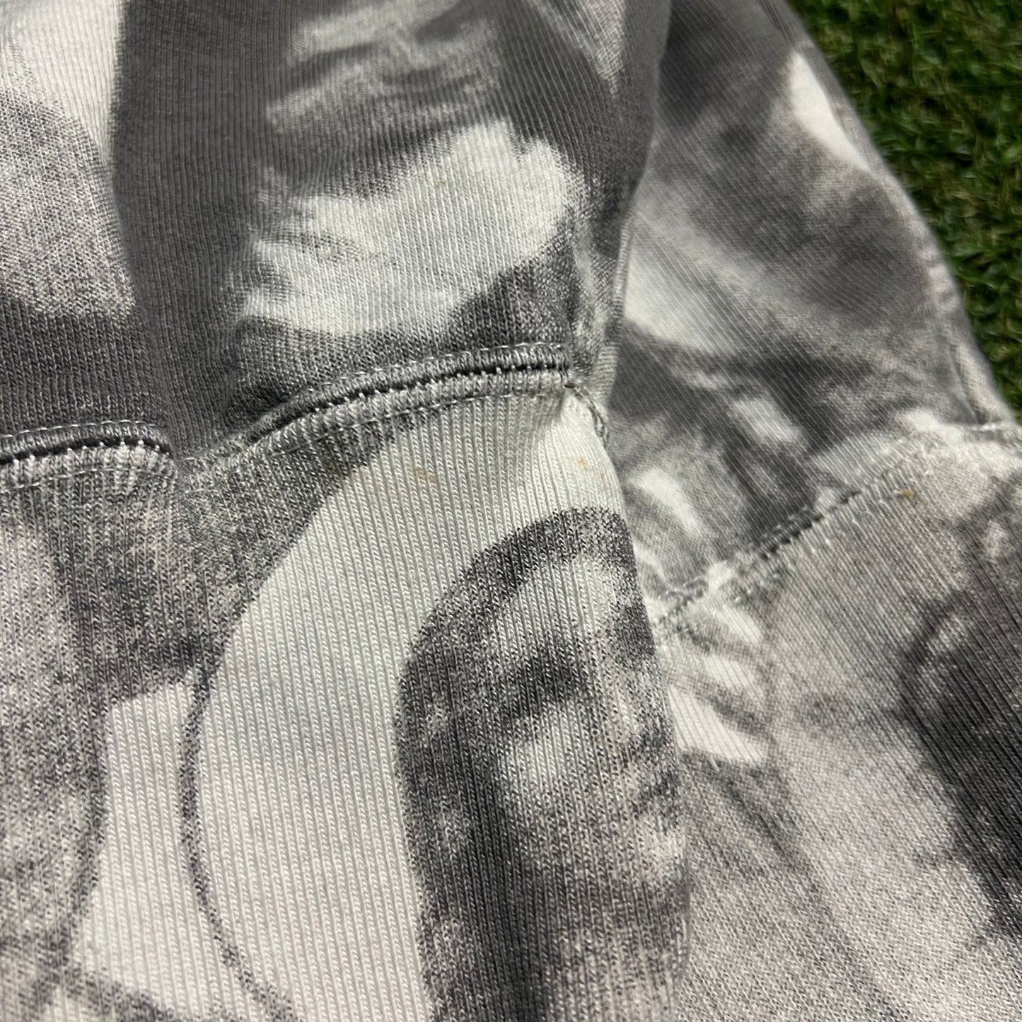 Supreme Jesus and Mary 2018 Grey Hoodie Size Large USED x13521