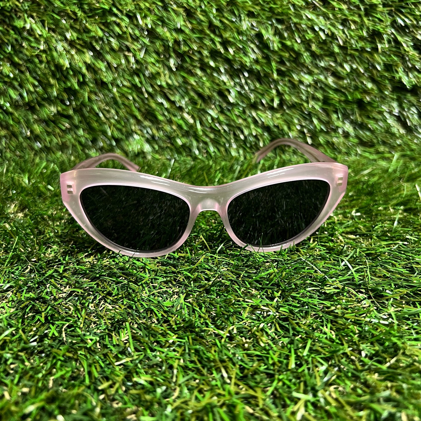 Ferragamo Cat Eye Pink Sunglasses USED x13442