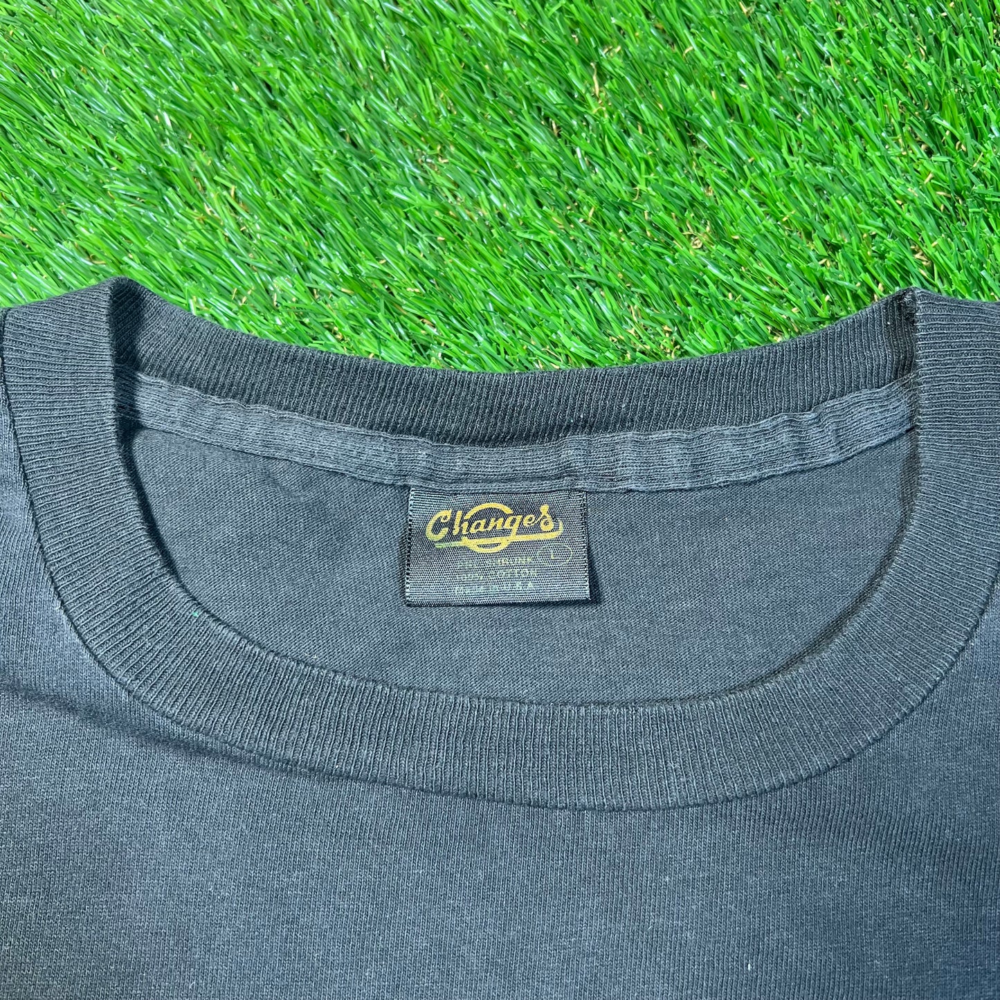 1997 Chicago Bulls 5 Rings Bull Black Tee Size Large USED v18870