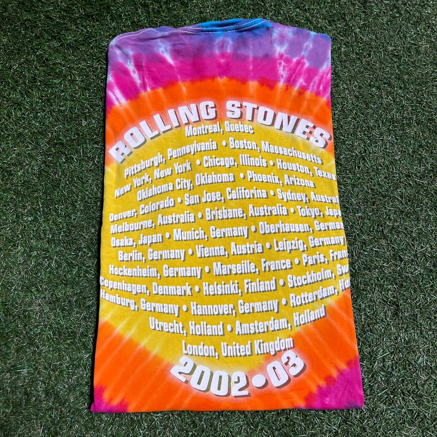 2002 Rolling Stones Tie Dye Tee Size Medium USED v16299