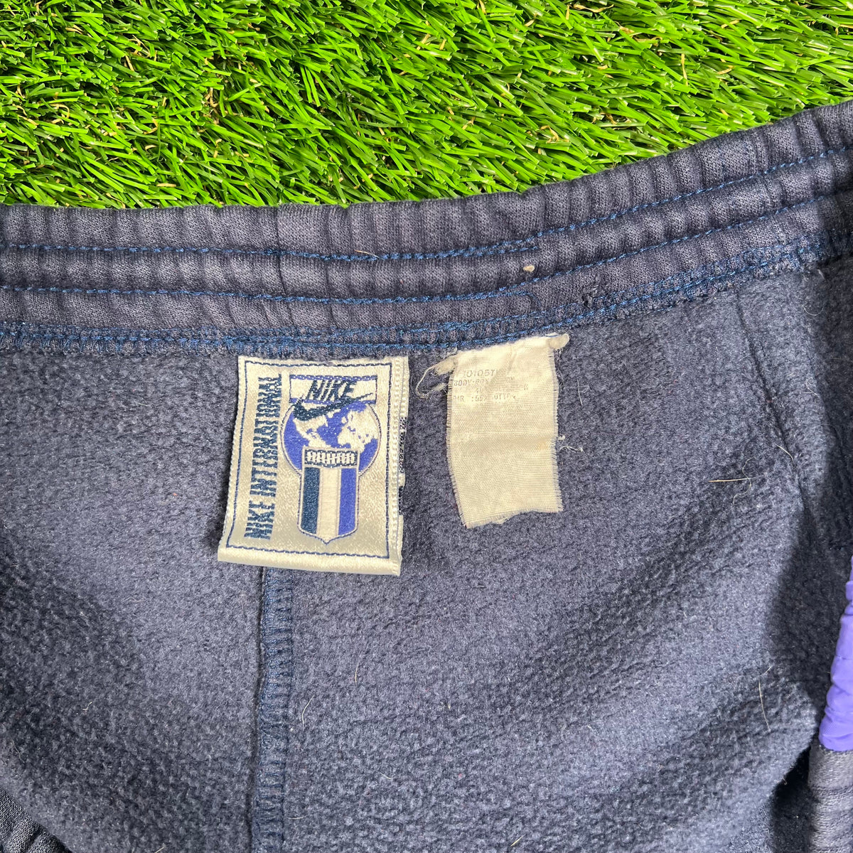 1980s Nike International Navy Sweat Pants Size Large USED v18540