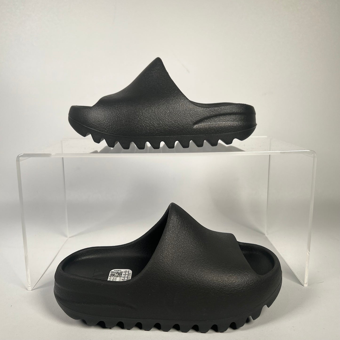 Yeezy Slide Onyx Siz 11k NEW s17921