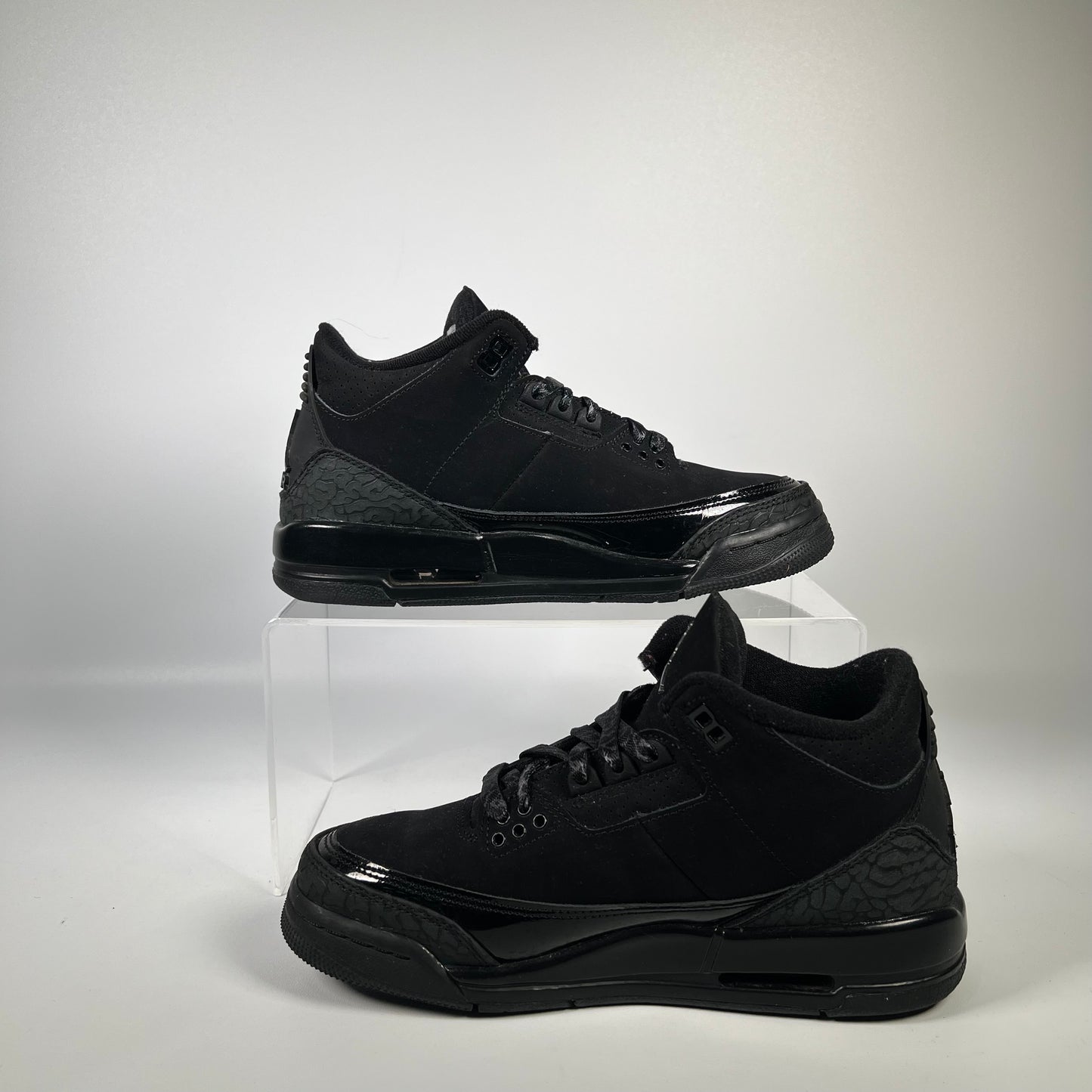 Jordan 3 Black Cat (2025) Size 5Y USED s18533