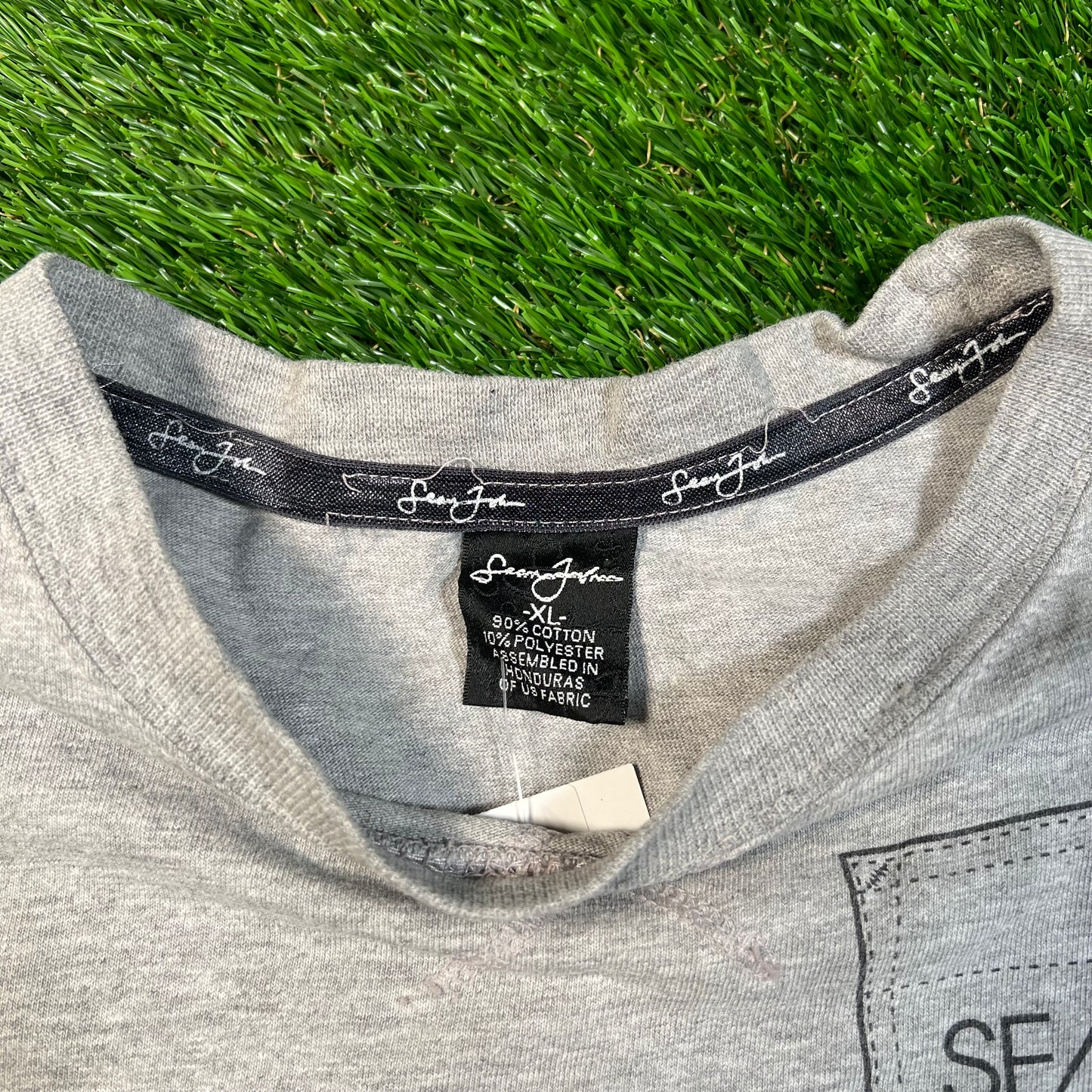 2004 Sean John Grey "Pocket" Tee Size XL USED v17153