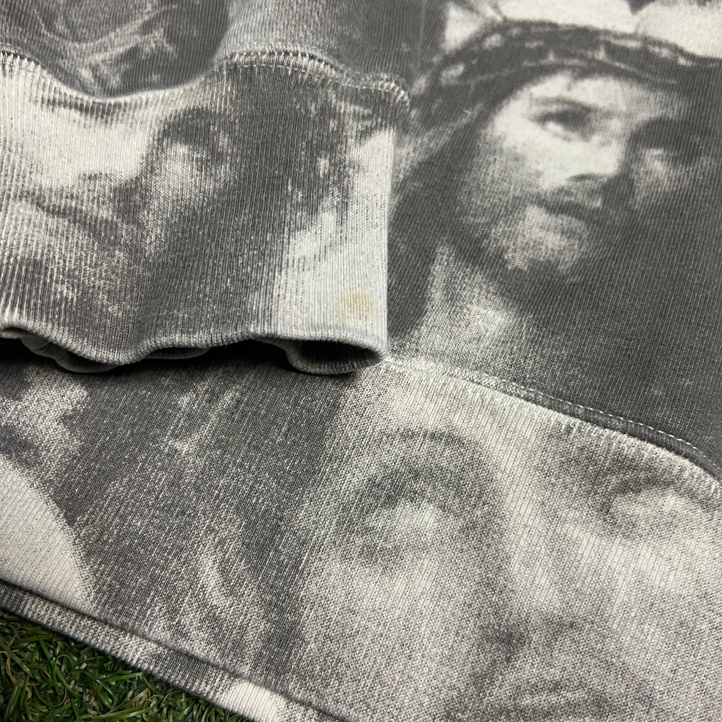 Supreme Jesus and Mary 2018 Grey Hoodie Size Large USED x13521