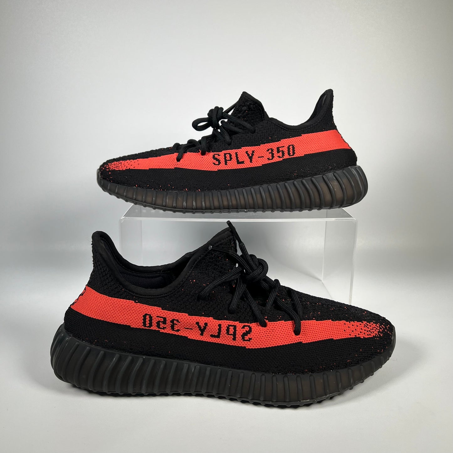 Yeezy 350 Core Black Red (2016) Size 11 USED s18037