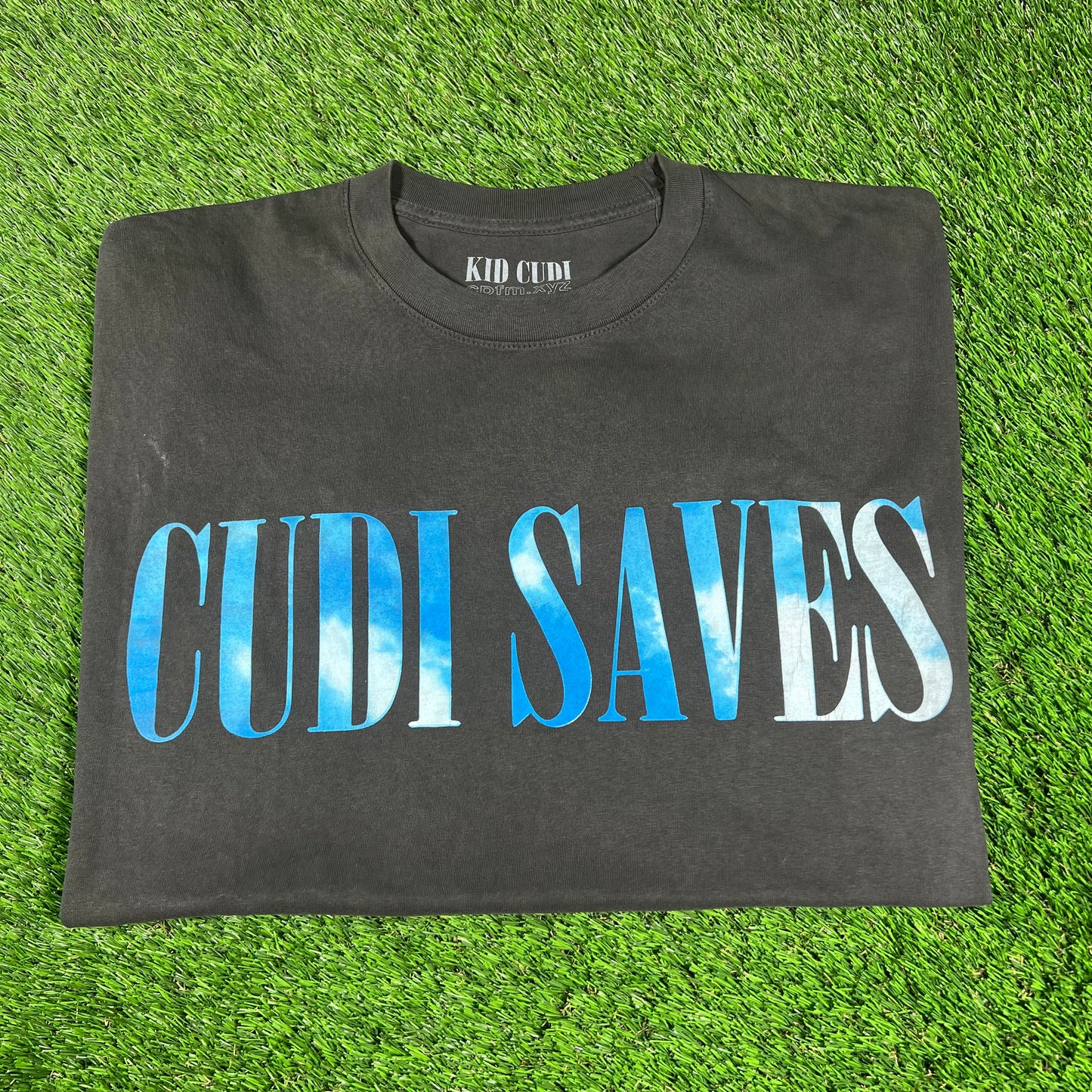 2019 CPFM Kid Cudi Cudi Saves Grey Tee Size Large USED x14557