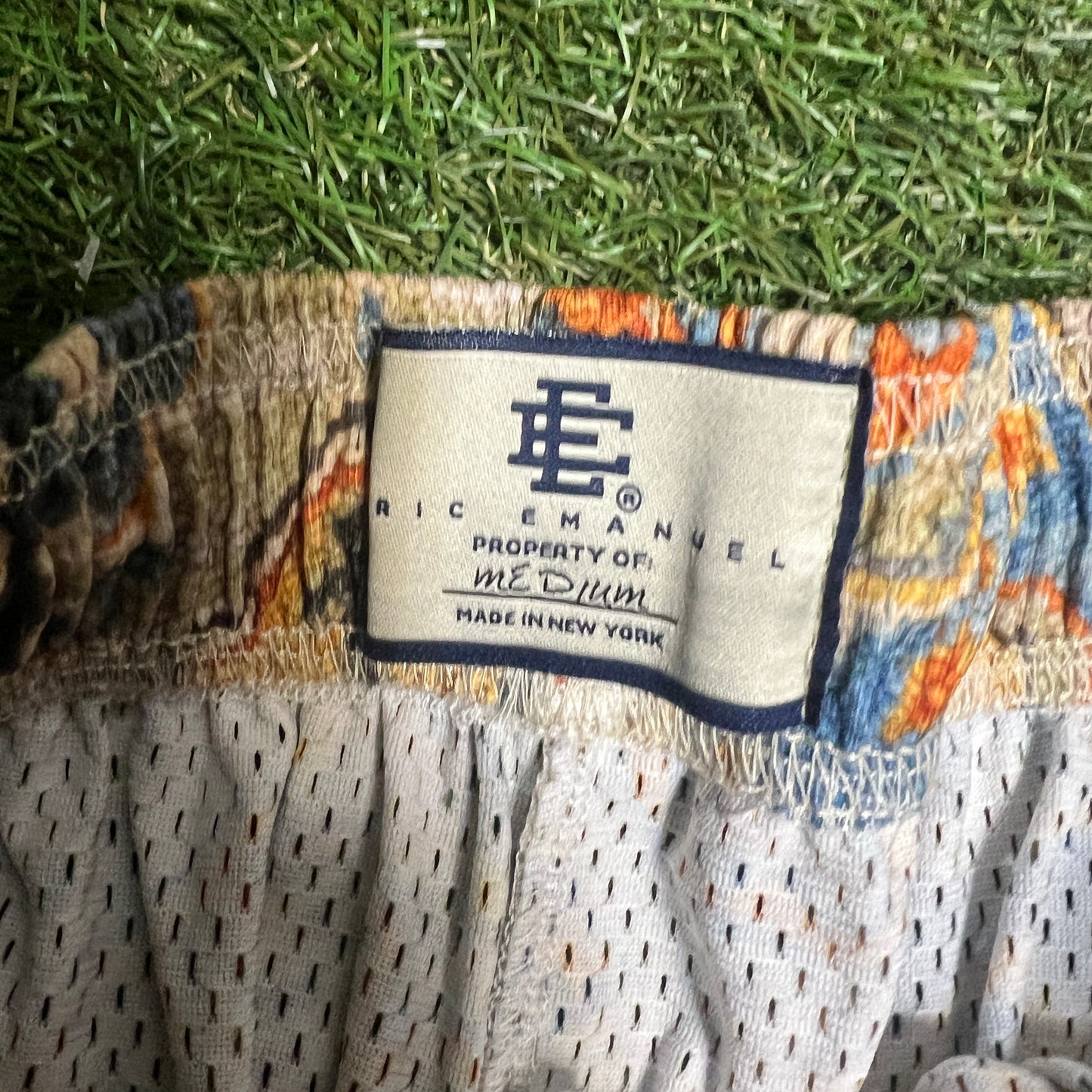 Eric Emanuel Blue Logo Rug Pattern Shorts Size Medium USED x14036